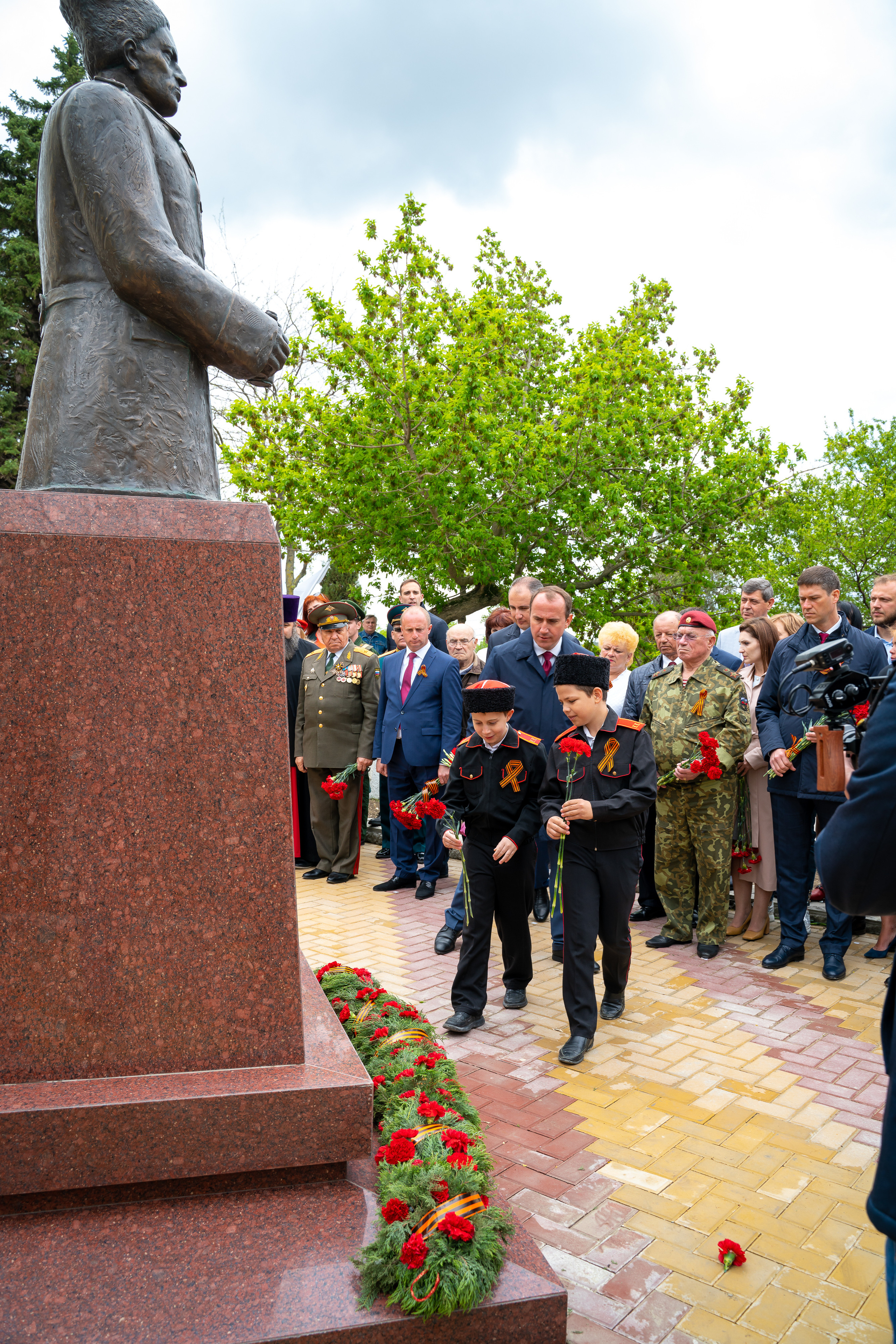Открытие памятника. Марьина роща. Жизнь курорта Кабардинка в фотографиях
