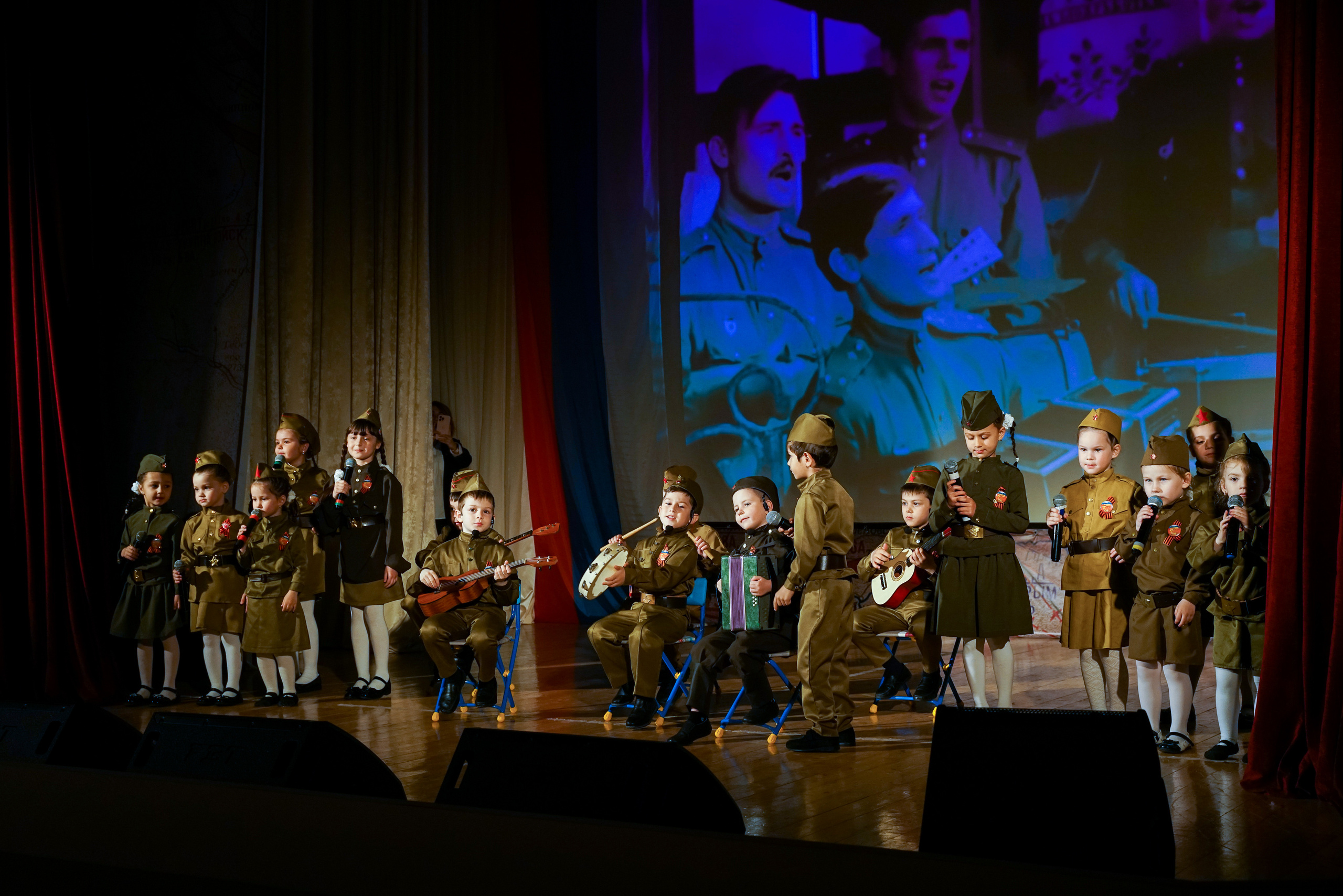 Концерт к 9 мая. ДК Кабардинка. Жизнь курорта Кабардинка в фотографиях