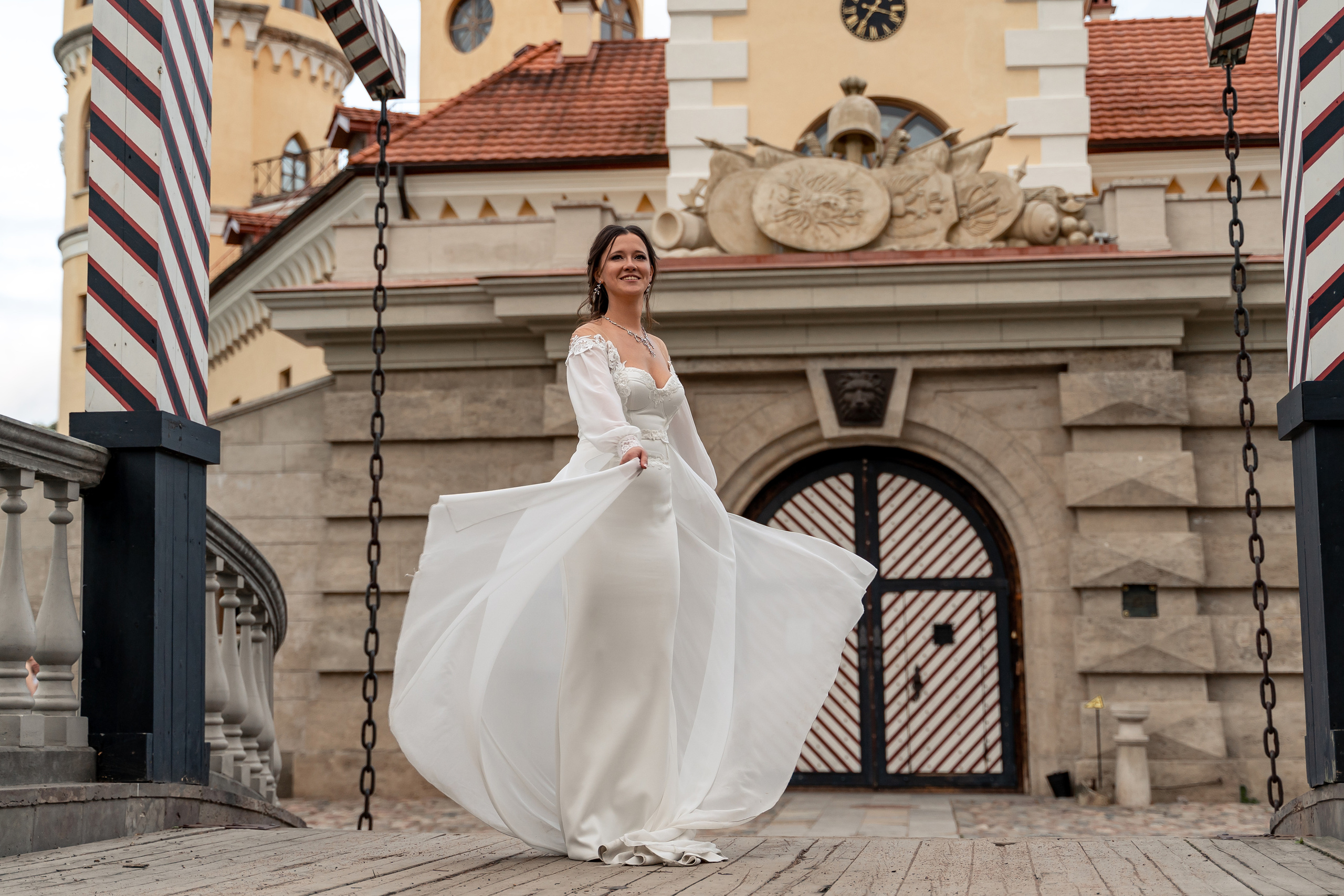 Евгений и Валерия. Павловск, замок БИП. Фотограф в Петергофе
