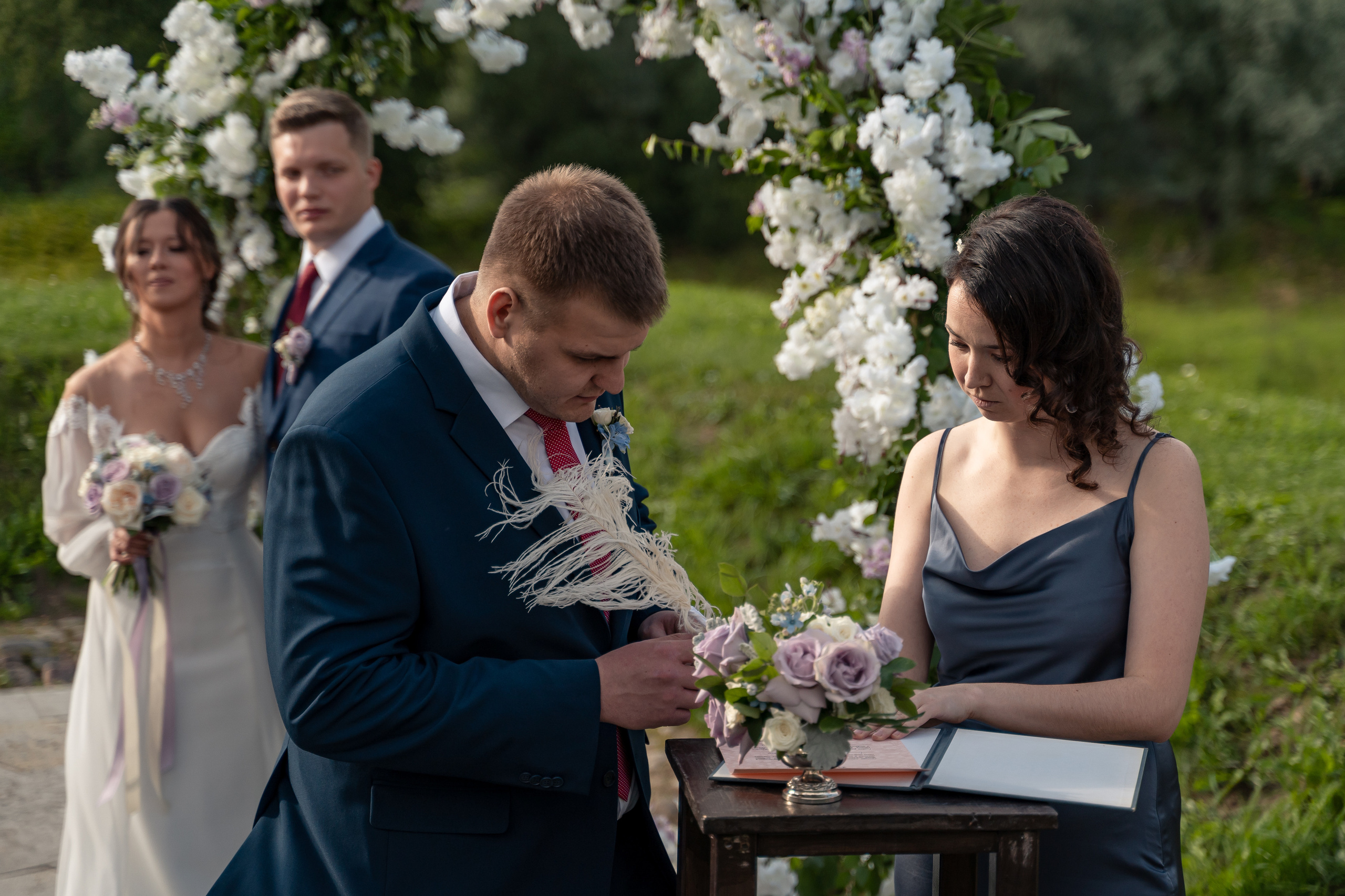 Евгений и Валерия. Павловск, замок БИП. Фотограф в Петергофе