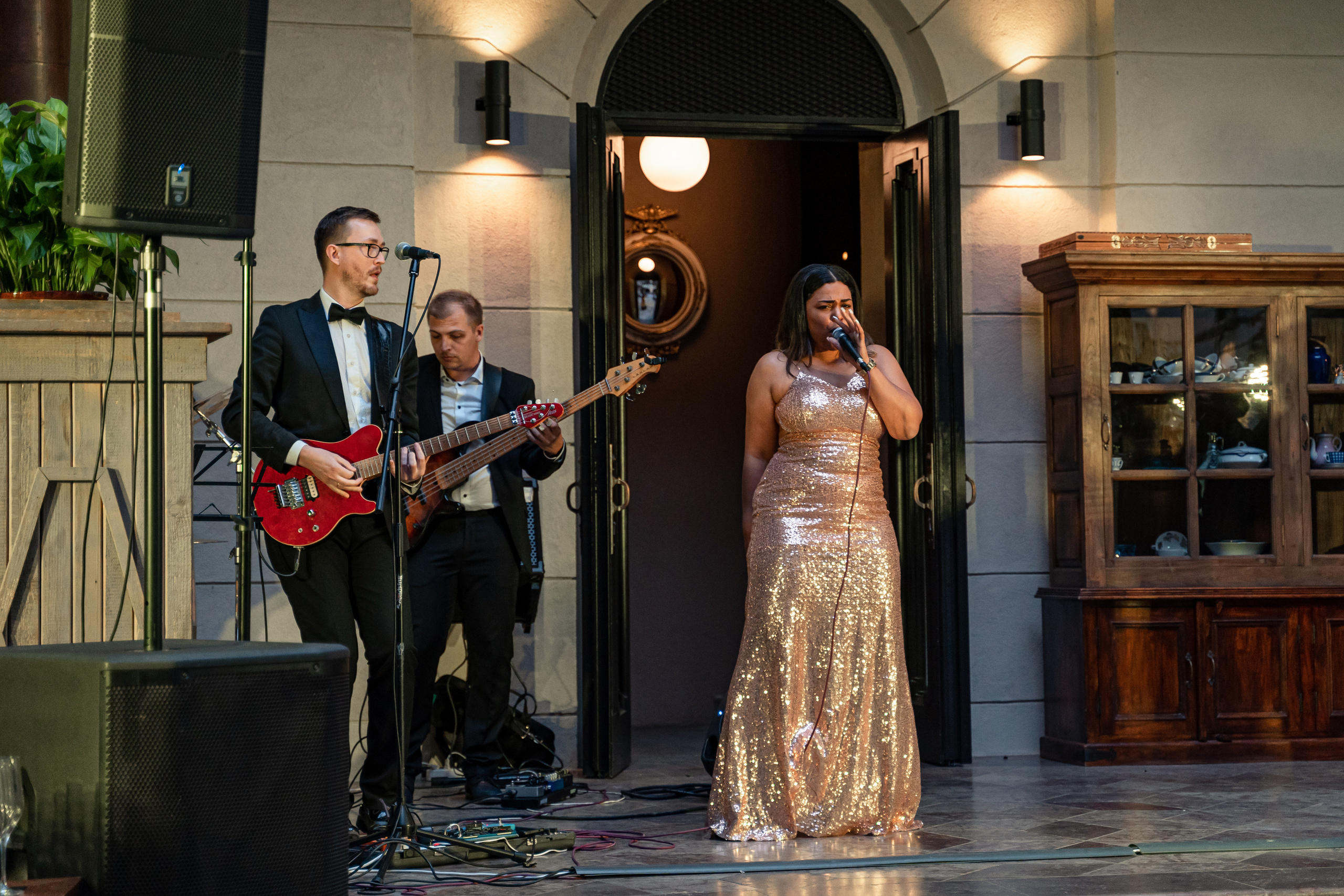 Евгений и Валерия. Павловск, замок БИП. Фотограф в Петергофе