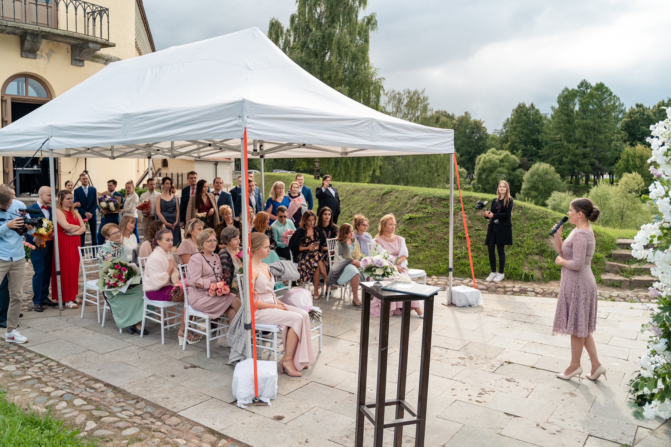 Евгений и Валерия. Павловск, замок БИП. Фотограф в Петергофе