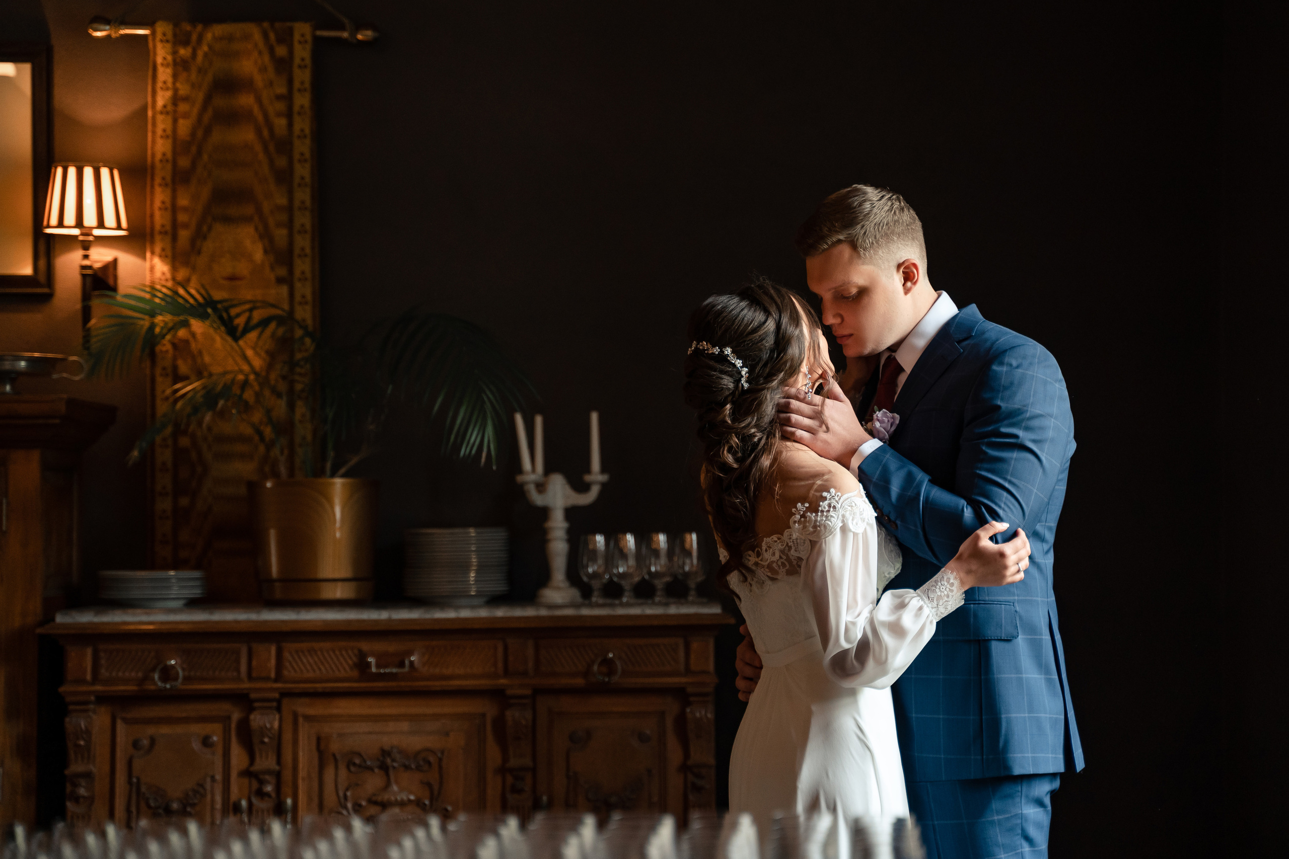 Евгений и Валерия. Павловск, замок БИП. Фотограф в Петергофе