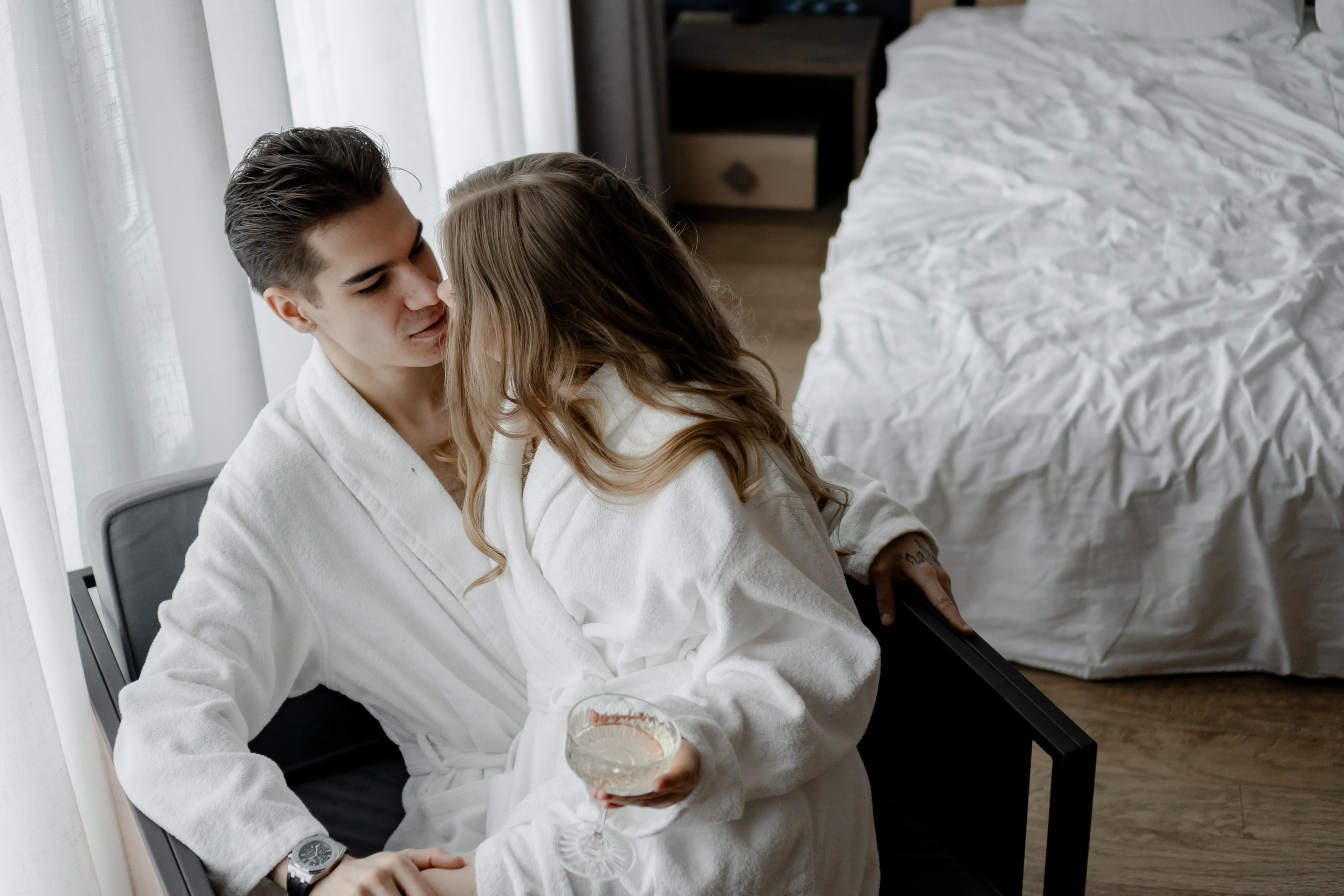 УТРО ЖЕНИХА И НЕВЕСТЫ (СНЯТО В СИБИРЕ В НИЖНЕВАРТОВСКЕ). Профессиональный фотограф, Санкт-Петербург — Виктория Богомолова