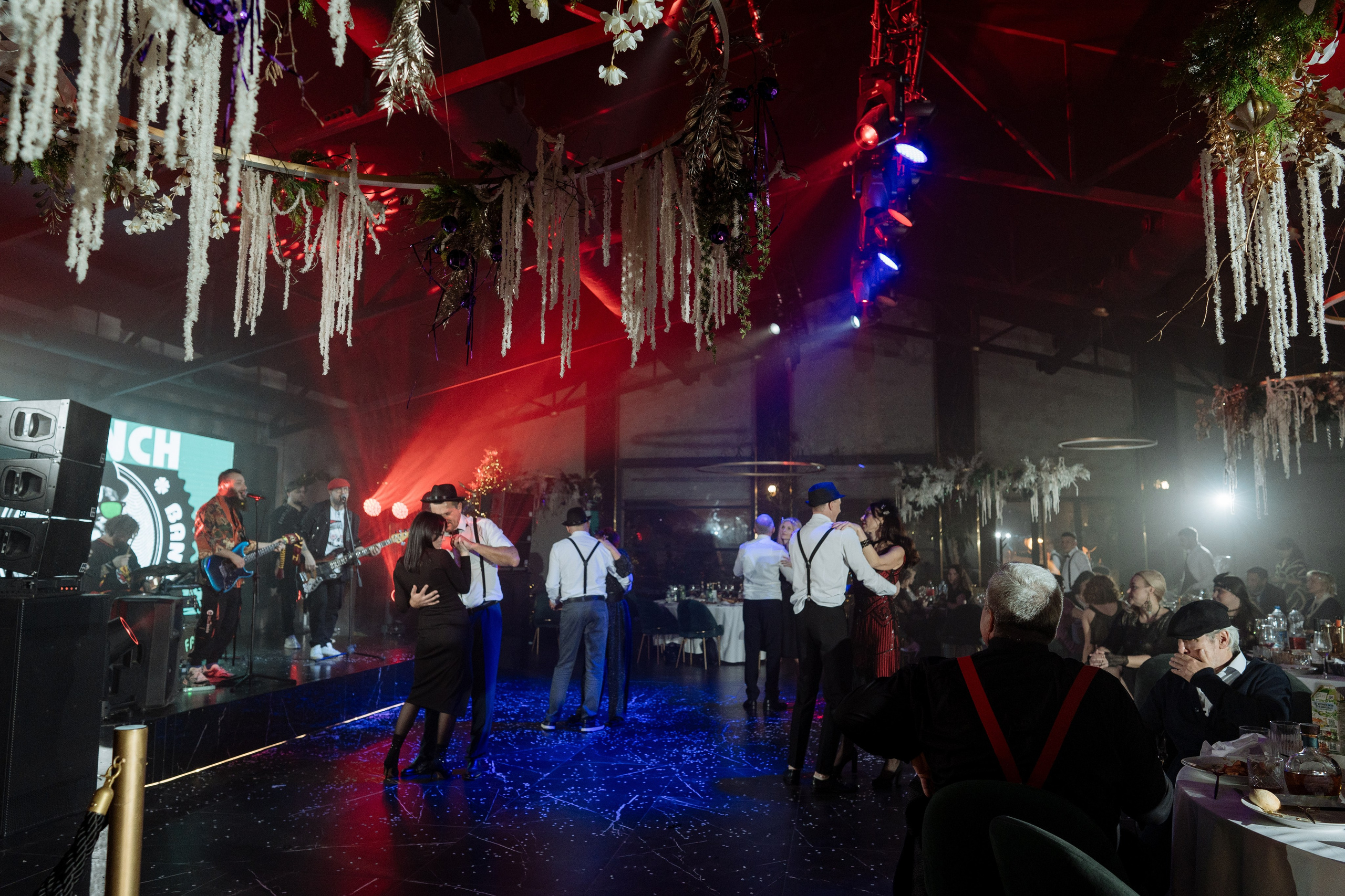 Альбион Тур