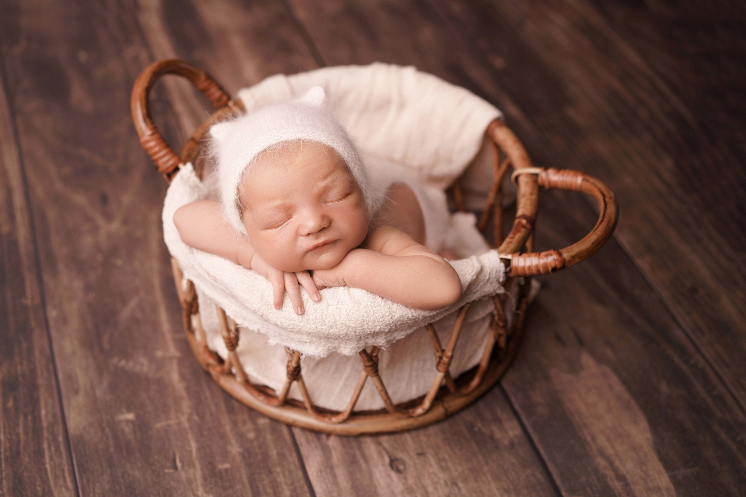 Костюмы и аксессуары для фотосессии новорожденных | Реквизит для съемки newborn в Москве. Фотосессия новорожденных в Москве и Московской области | Профессиональный фотограф newborn — Татьяна Иванова