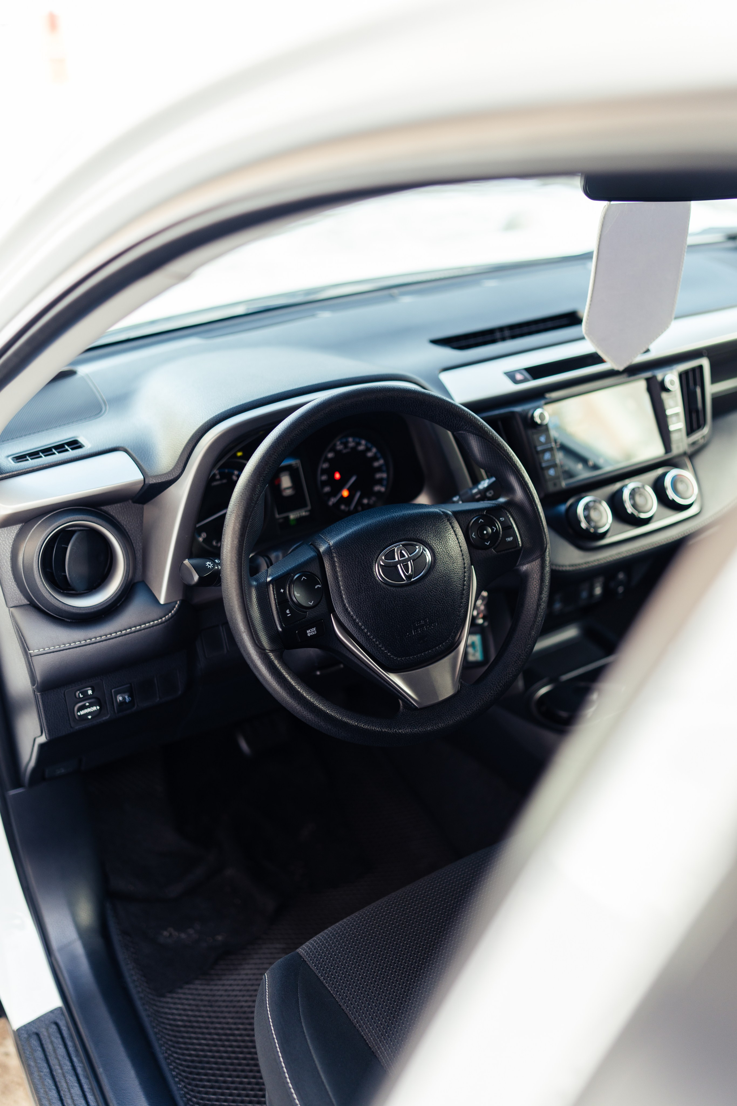 Toyota RAV4. Фотограф в СПБ Алмаз Камаев