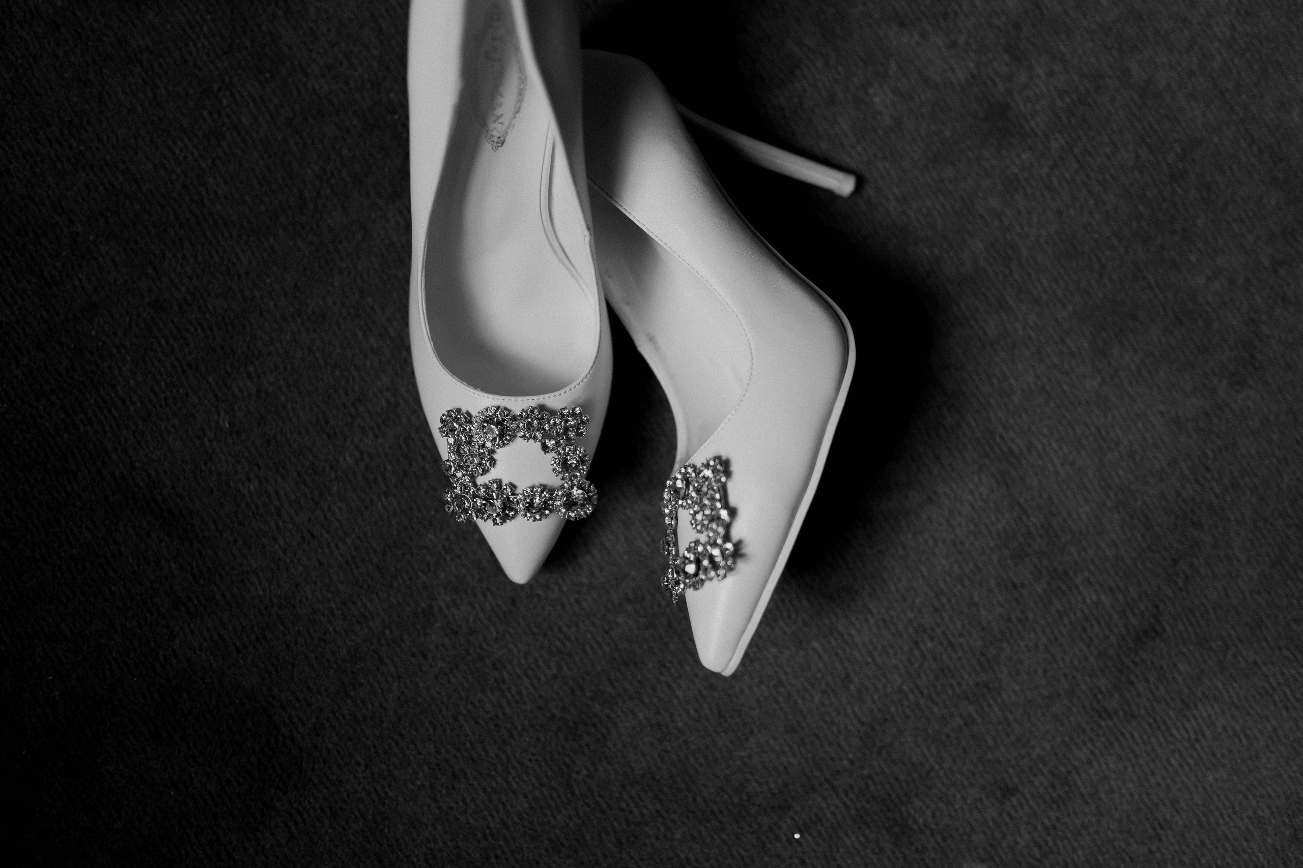 ···. Свадебный фотограф в Санкт-Петербурге Александра Чукавина