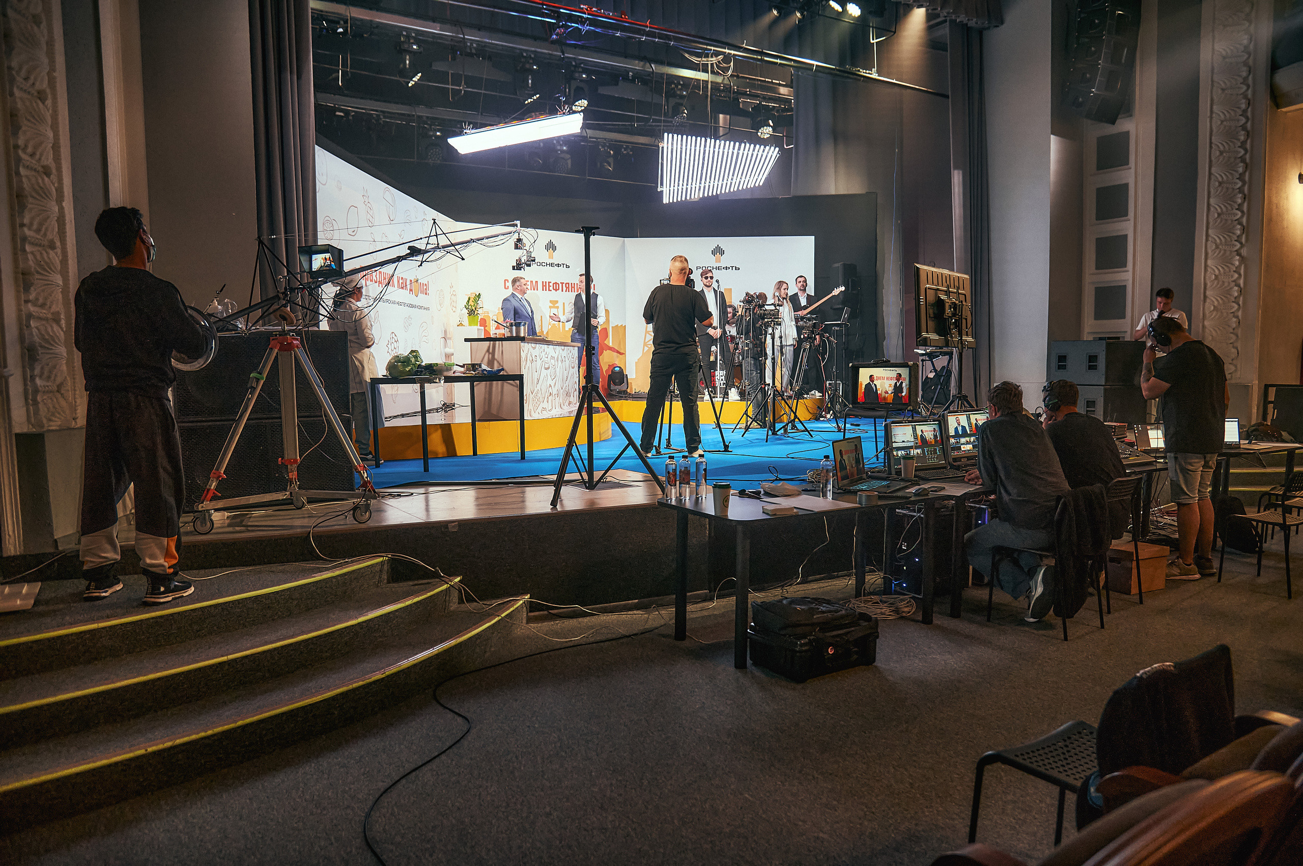 Портфолио репортажной фотосъёмки: "Роснефть" съёмка шоу для «День нефтяника». Фотограф Яковлев Роман — Красноярск
