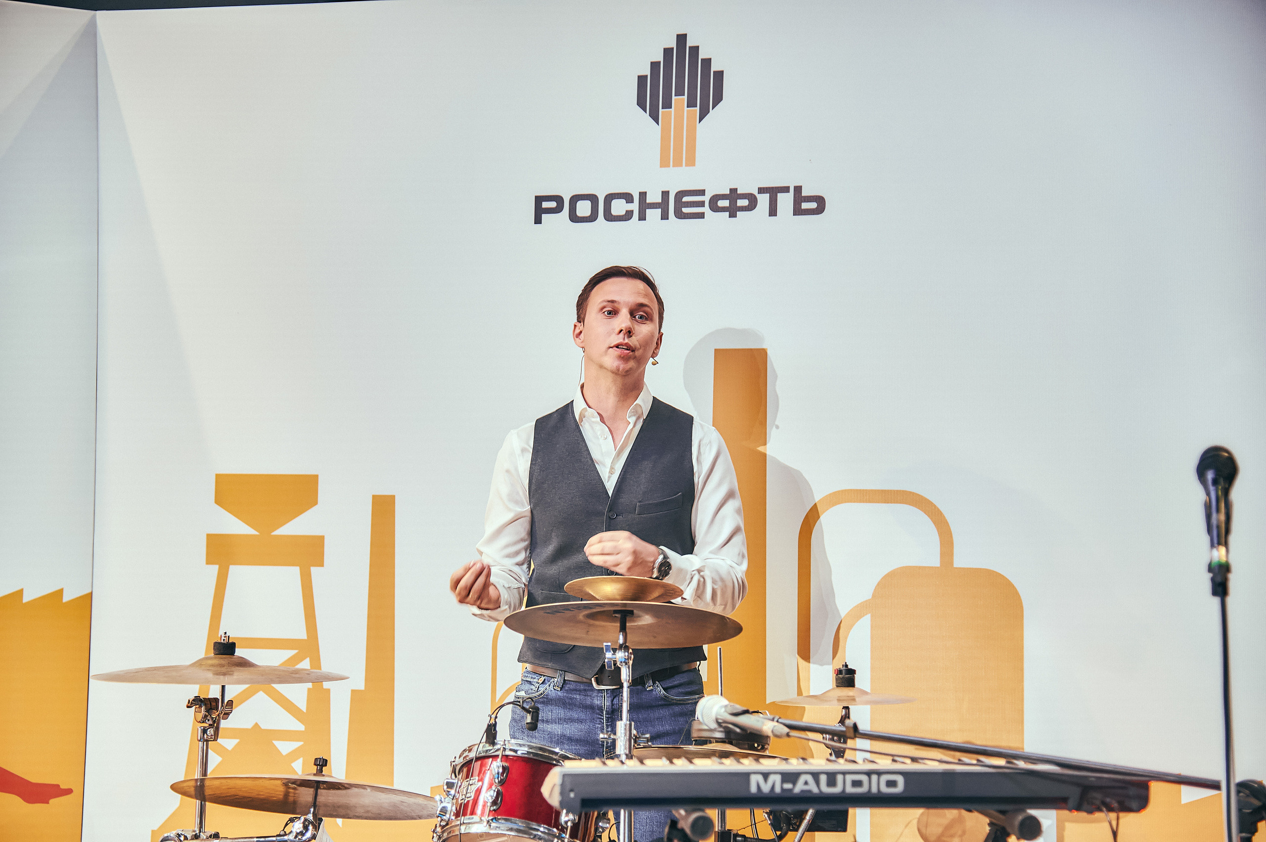 Портфолио репортажной фотосъёмки: "Роснефть" съёмка шоу для «День нефтяника». Фотограф Яковлев Роман — Красноярск