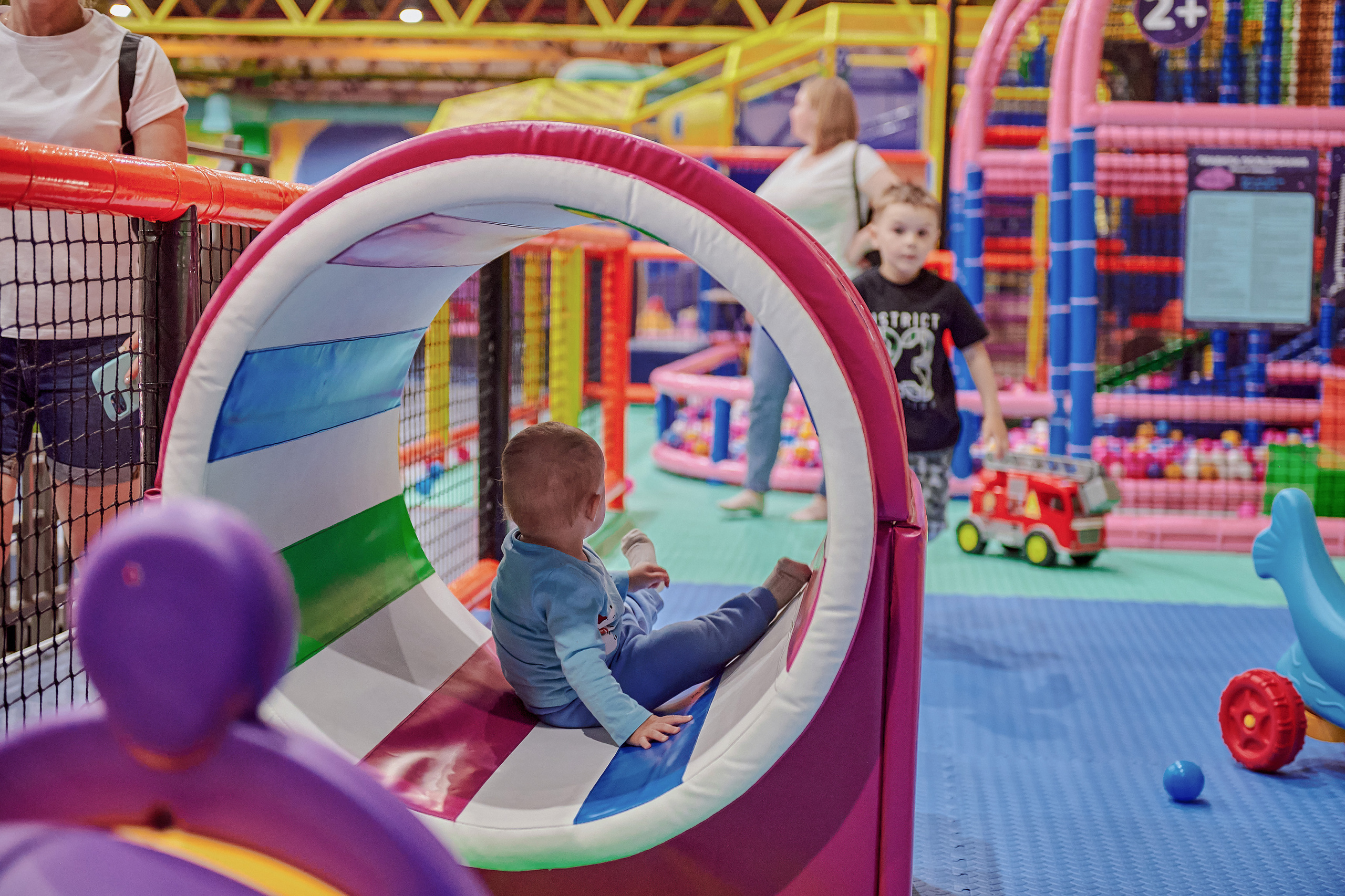 Портфолио репортажной фотосъёмки: Открытие "Vanana park". Фотограф Яковлев Роман — Красноярск