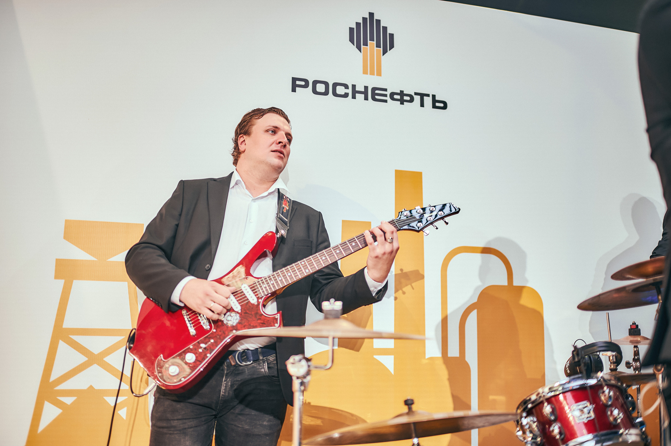 Портфолио репортажной фотосъёмки: "Роснефть" съёмка шоу для «День нефтяника». Фотограф Яковлев Роман — Красноярск