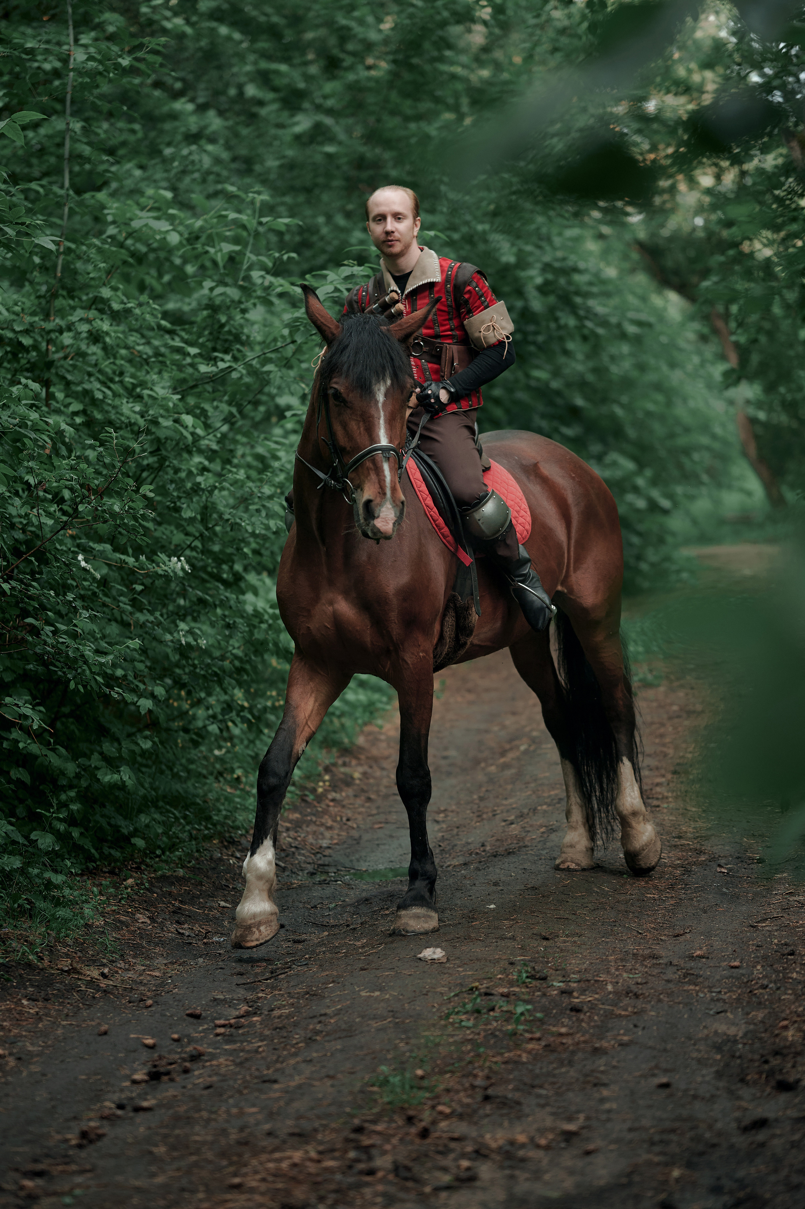 Каролина и Сергей — Предсвадебная съёмка в стиле «Ведьмак». Фотограф Яковлев Роман — Красноярск