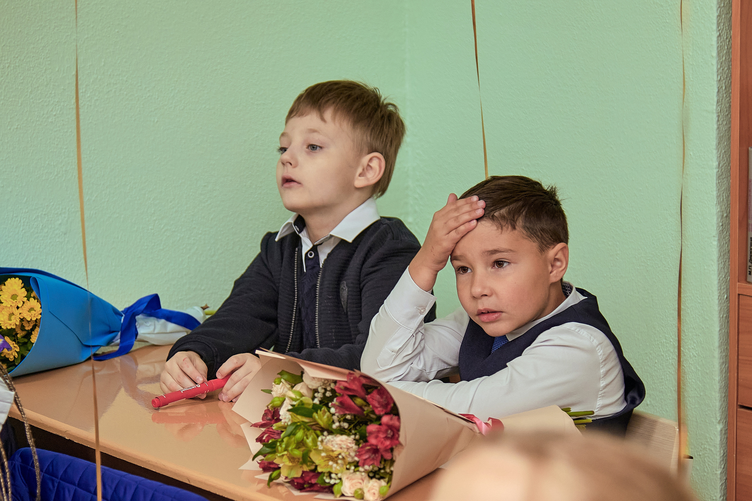 Портфолио репортажной фотосъёмки: 1 сентября в школе № 149. Фотограф Яковлев Роман — Красноярск