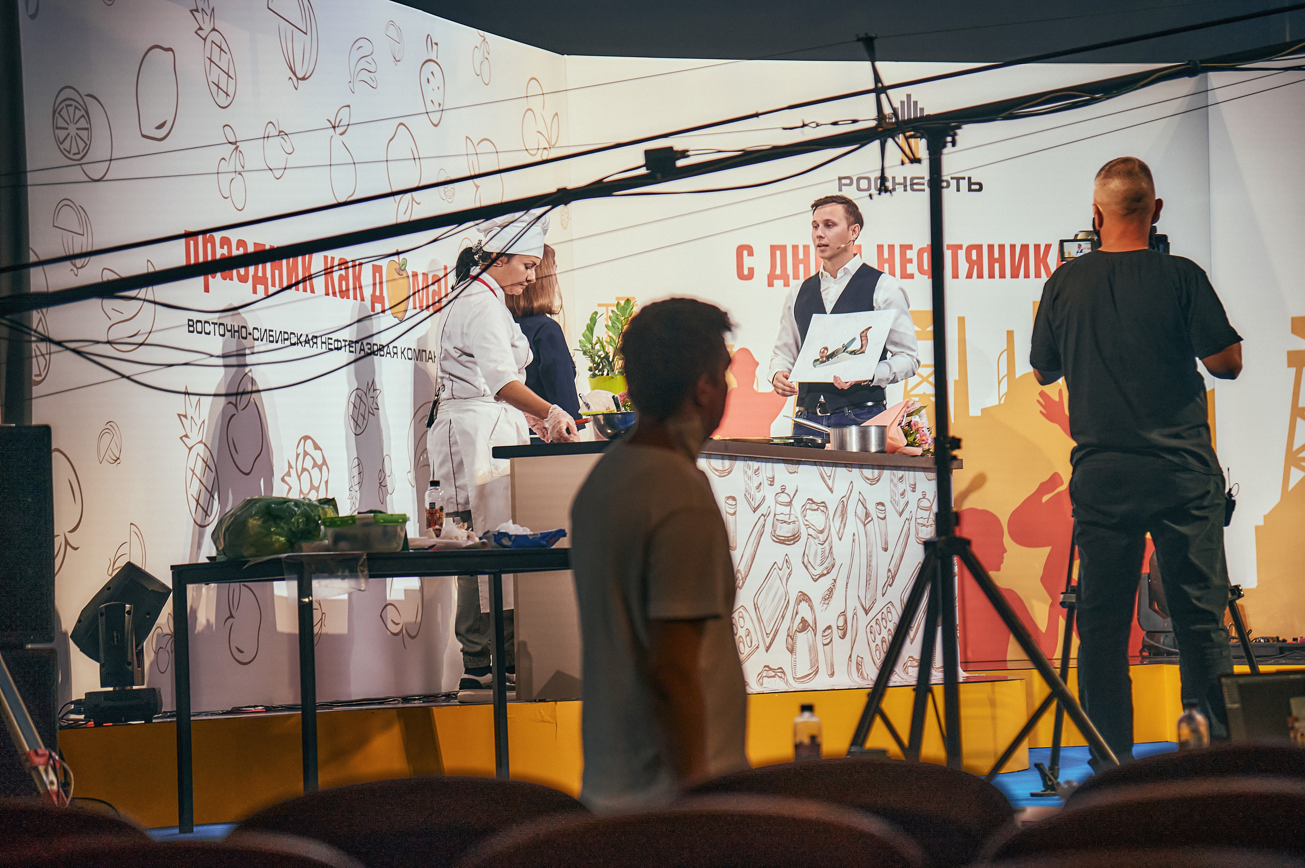 Портфолио репортажной фотосъёмки: "Роснефть" съёмка шоу для «День нефтяника». Фотограф Яковлев Роман — Красноярск
