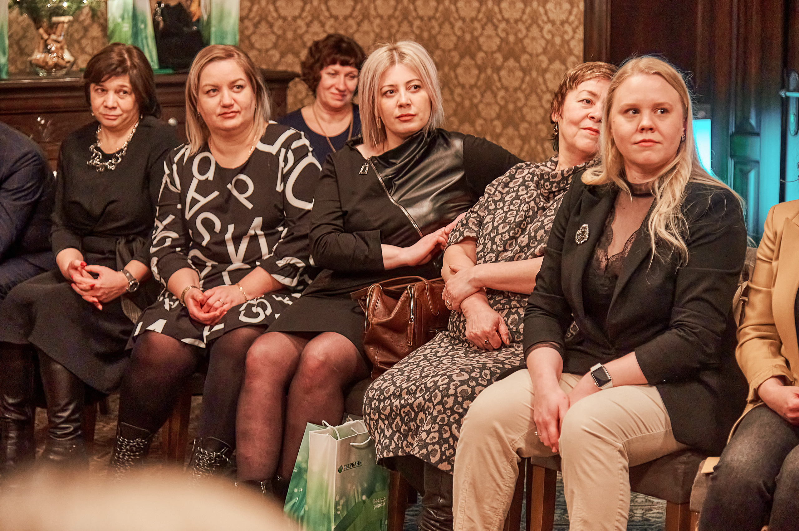 Портфолио репортажной фотосъёмки: "Сбербанк" Новый год. Фотограф Яковлев Роман — Красноярск