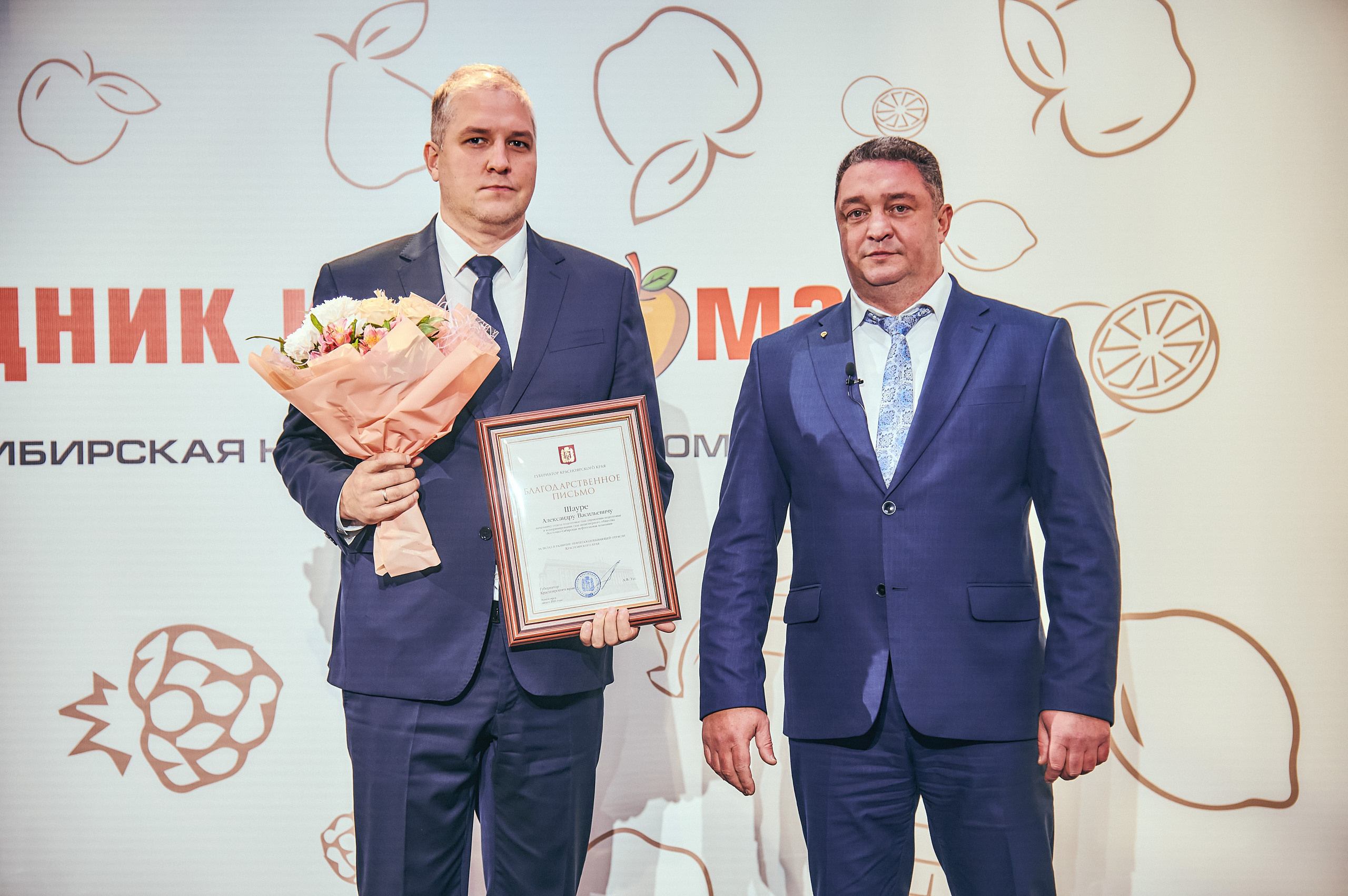 Портфолио репортажной фотосъёмки: "Роснефть" съёмка шоу для «День нефтяника». Фотограф Яковлев Роман — Красноярск