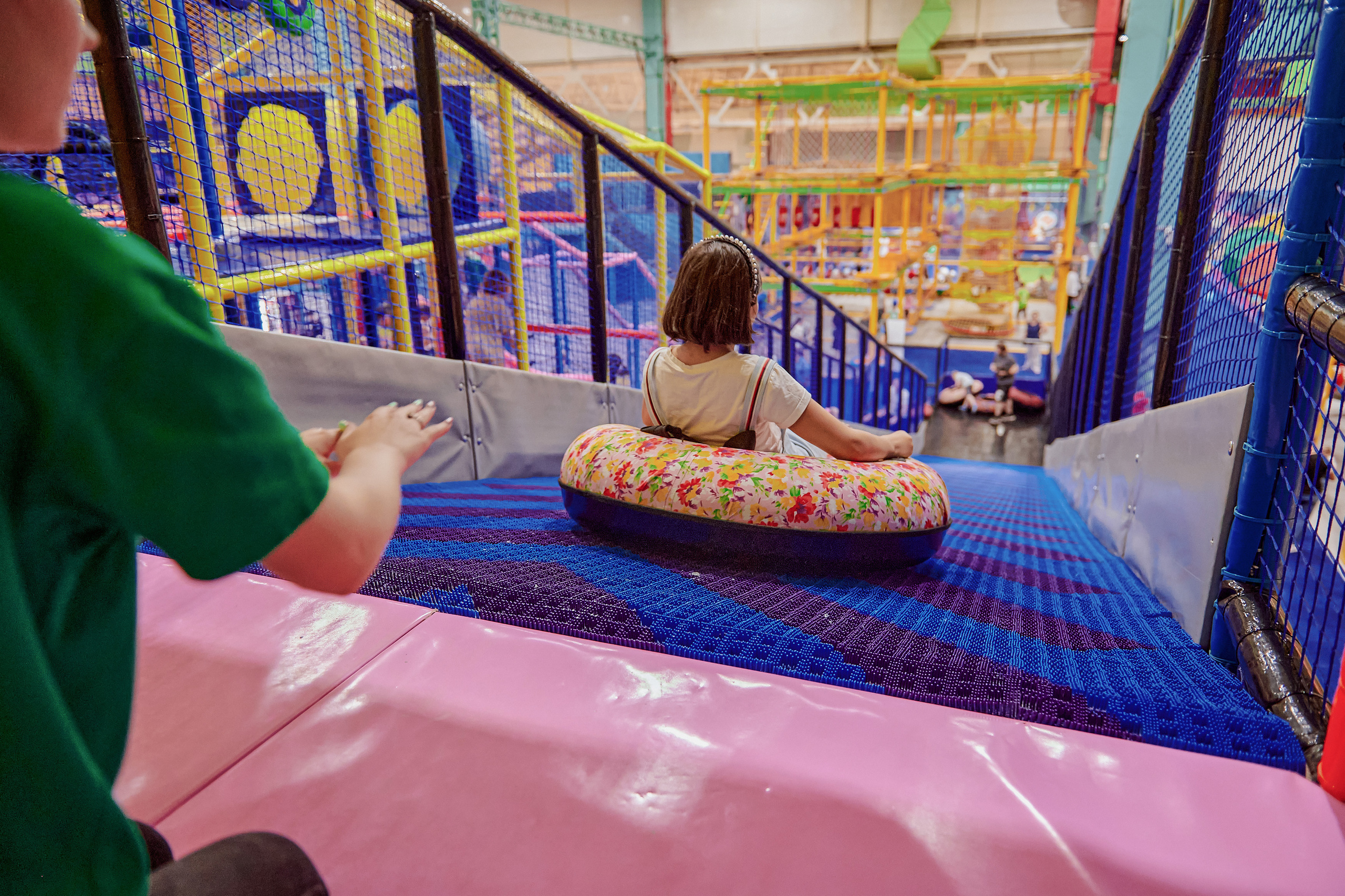 Портфолио репортажной фотосъёмки: Открытие "Vanana park". Фотограф Яковлев Роман — Красноярск