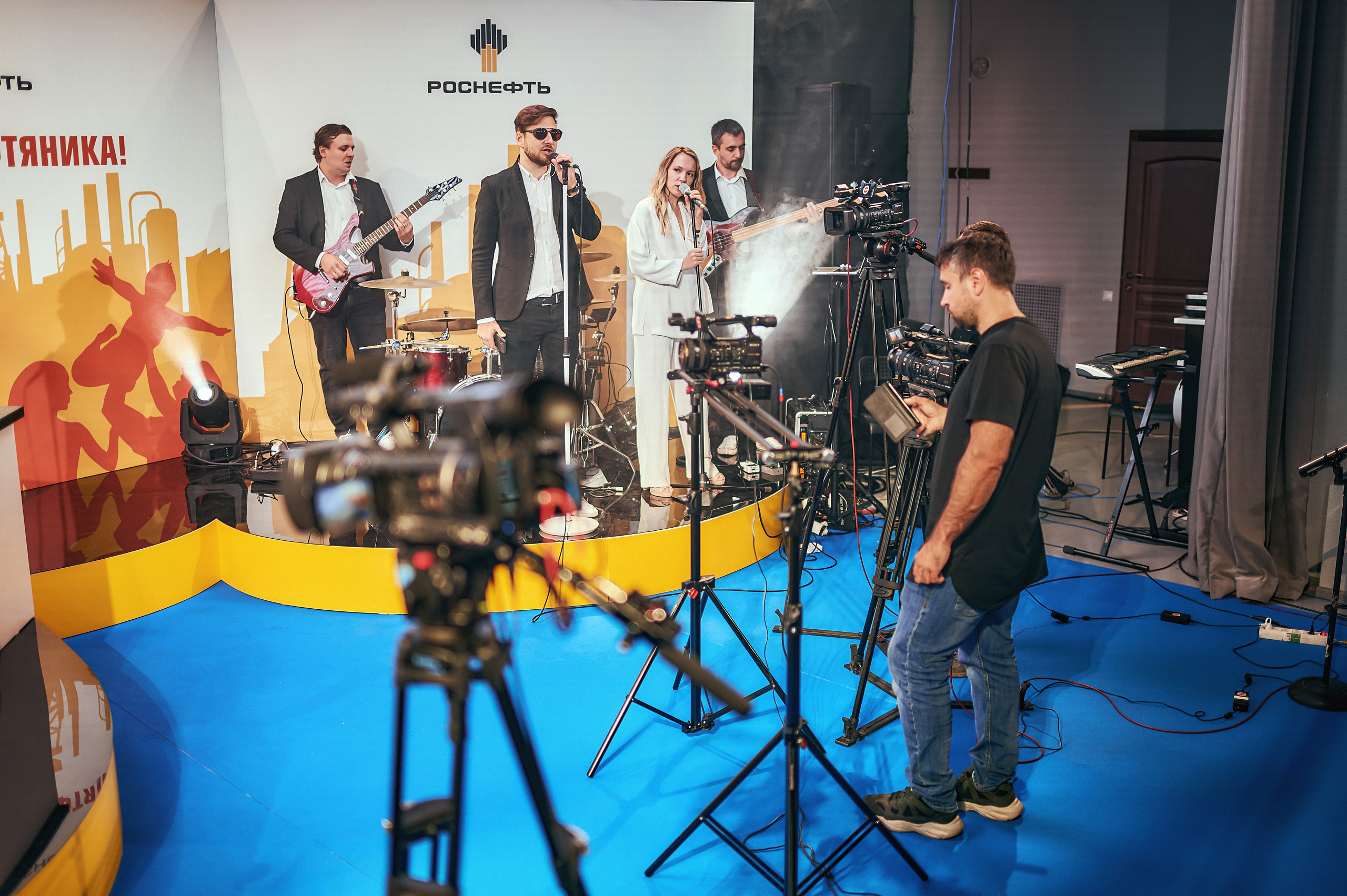 Портфолио репортажной фотосъёмки: "Роснефть" съёмка шоу для «День нефтяника». Фотограф Яковлев Роман — Красноярск