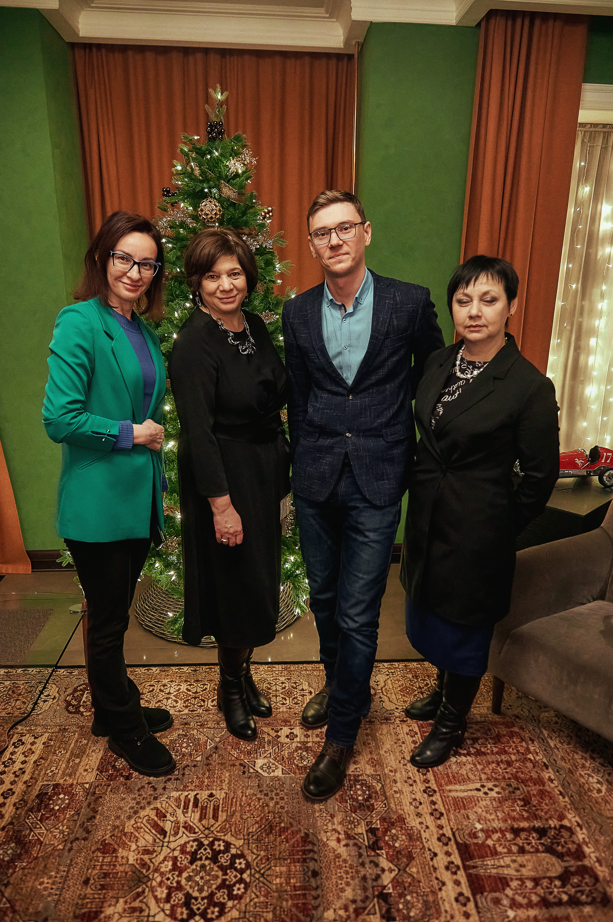 Портфолио репортажной фотосъёмки: "Сбербанк" Новый год. Фотограф Яковлев Роман — Красноярск