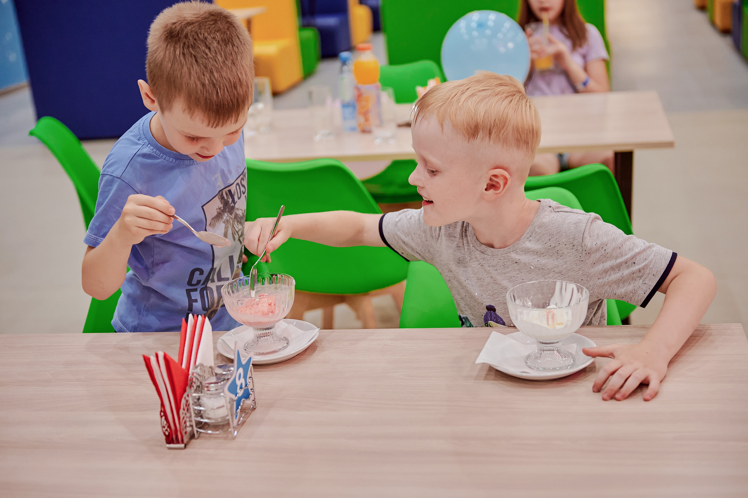 Портфолио репортажной фотосъёмки: Открытие "Vanana park". Фотограф Яковлев Роман — Красноярск