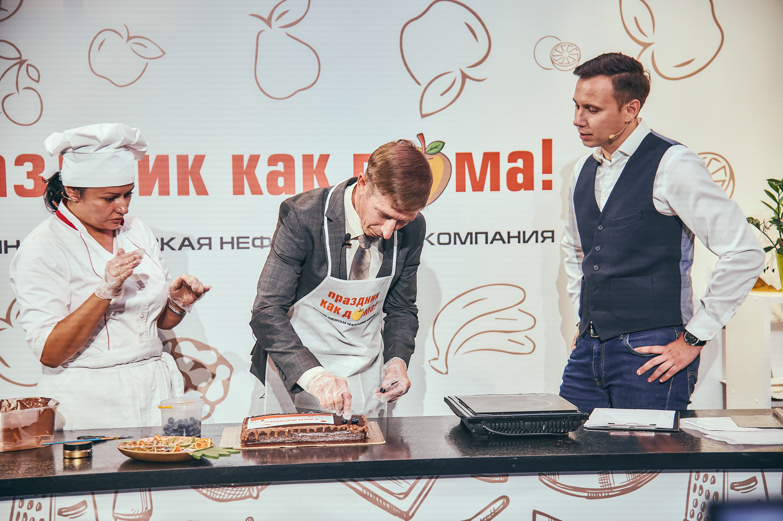 Портфолио репортажной фотосъёмки: "Роснефть" съёмка шоу для «День нефтяника». Фотограф Яковлев Роман — Красноярск