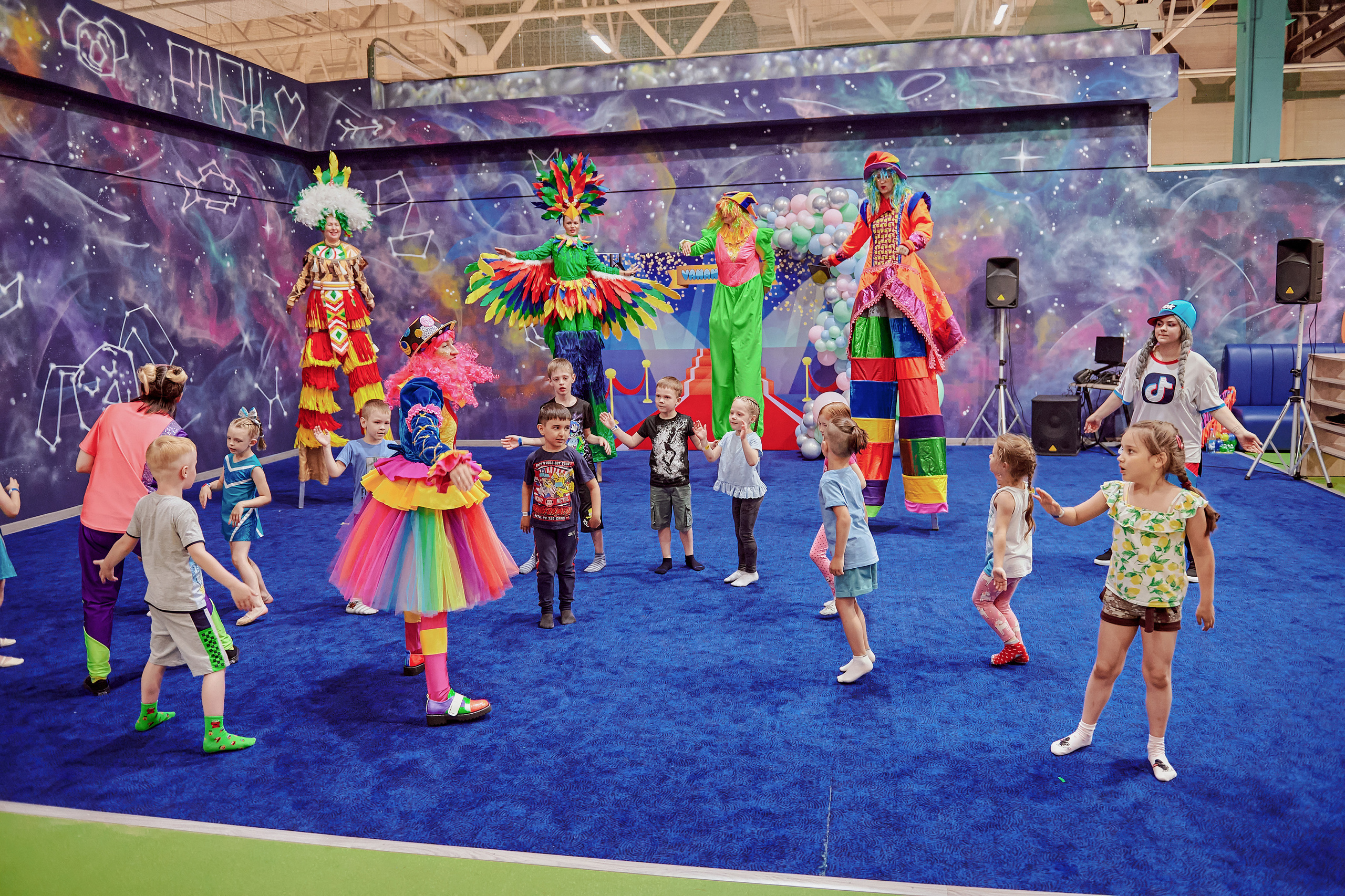 Портфолио репортажной фотосъёмки: Открытие "Vanana park". Фотограф Яковлев Роман — Красноярск