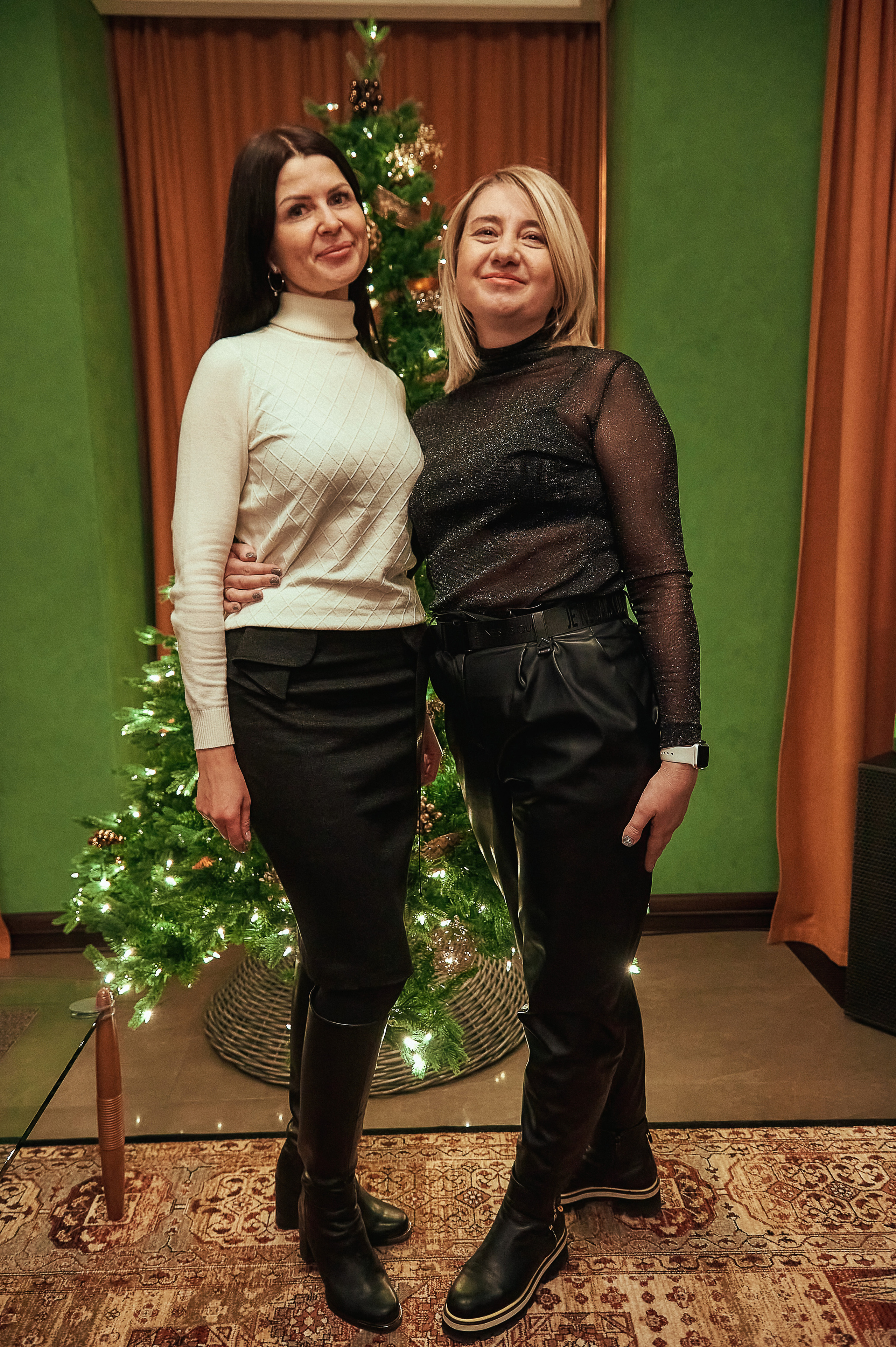 Портфолио репортажной фотосъёмки: "Сбербанк" Новый год. Фотограф Яковлев Роман — Красноярск