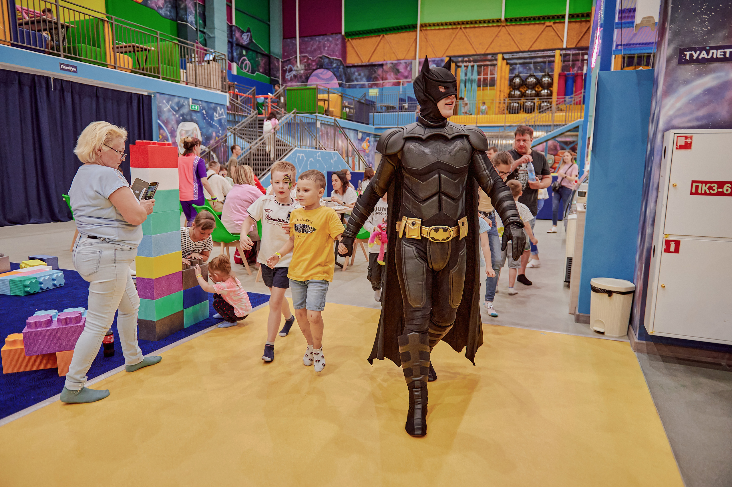 Портфолио репортажной фотосъёмки: Открытие "Vanana park". Фотограф Яковлев Роман — Красноярск