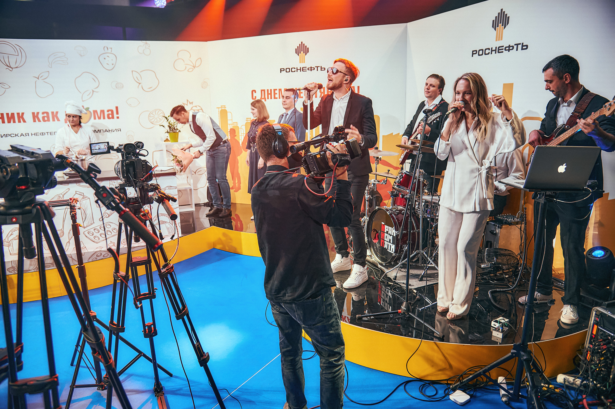 Портфолио репортажной фотосъёмки: "Роснефть" съёмка шоу для «День нефтяника». Фотограф Яковлев Роман — Красноярск