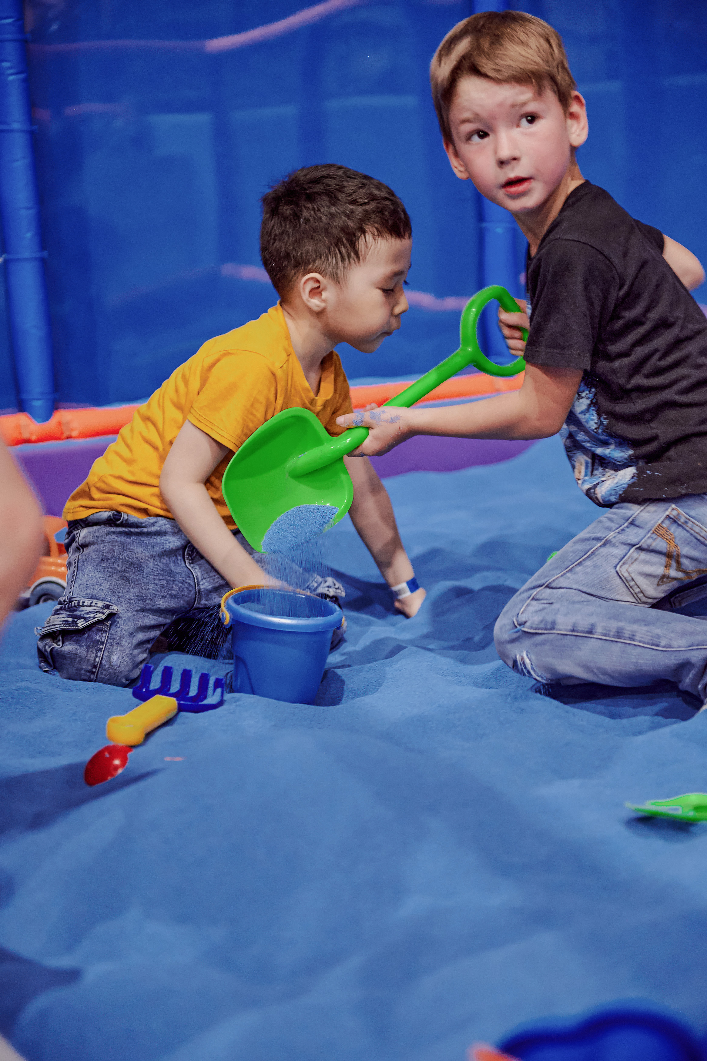 Портфолио репортажной фотосъёмки: Открытие "Vanana park". Фотограф Яковлев Роман — Красноярск