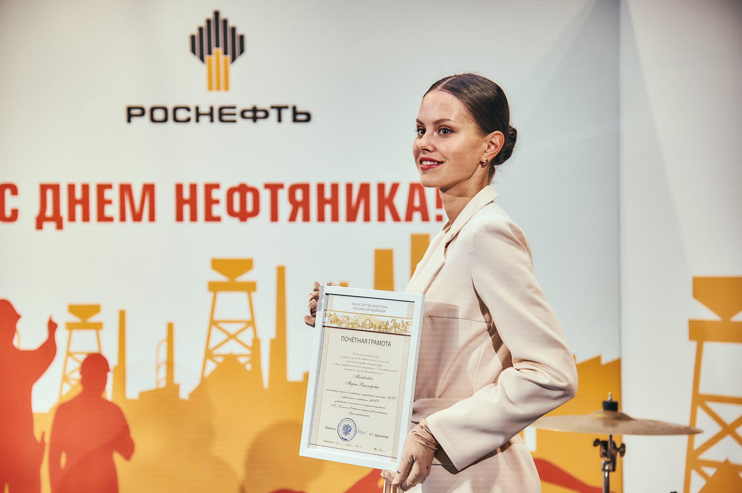 Портфолио репортажной фотосъёмки: "Роснефть" съёмка шоу для «День нефтяника». Фотограф Яковлев Роман — Красноярск