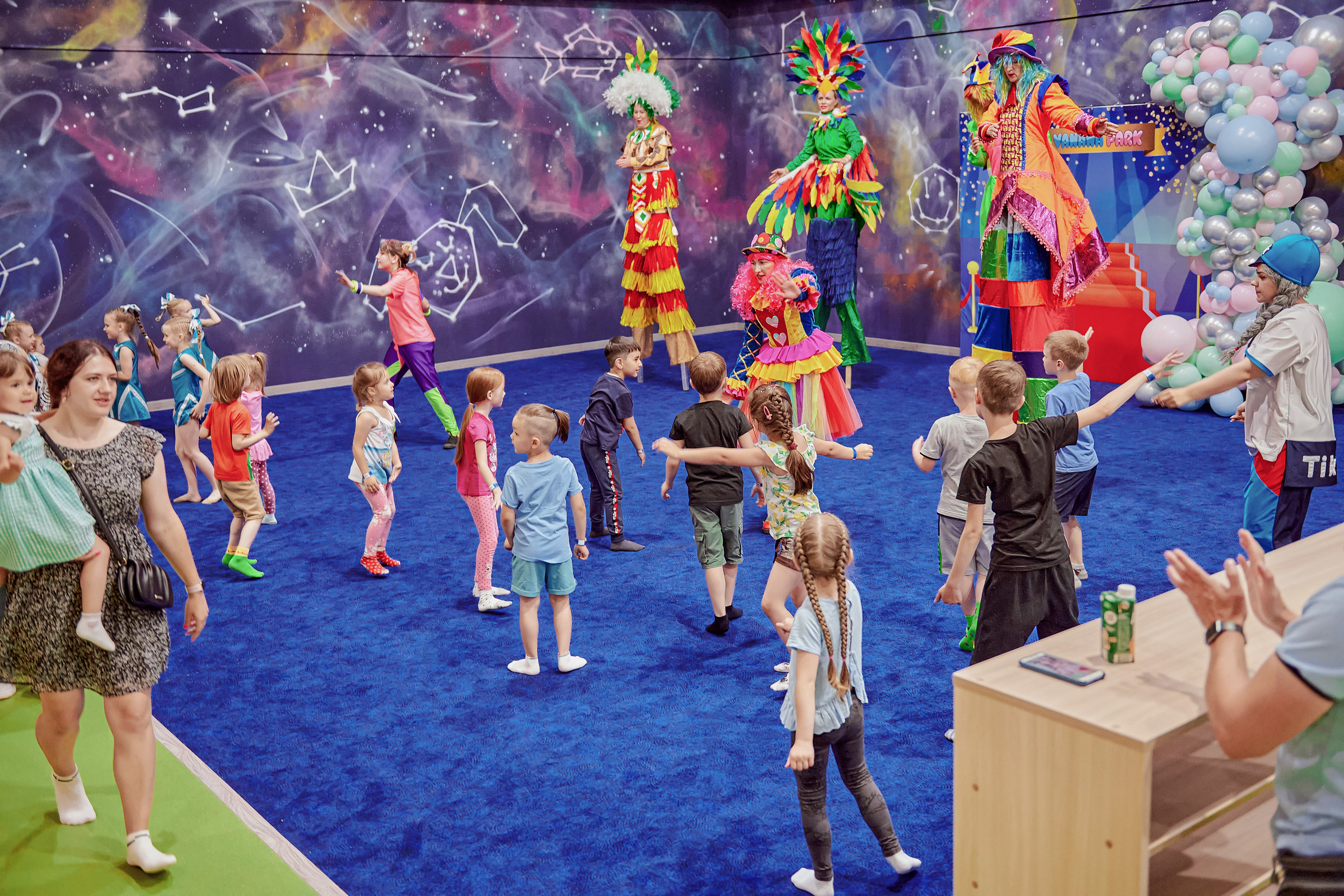 Портфолио репортажной фотосъёмки: Открытие "Vanana park". Фотограф Яковлев Роман — Красноярск