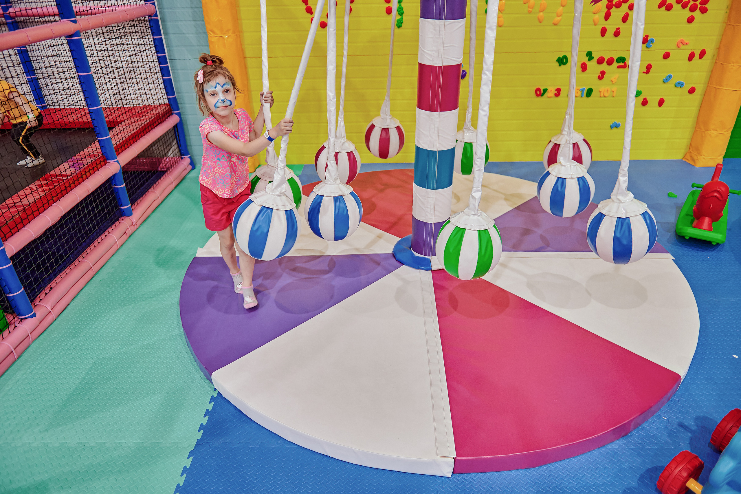 Портфолио репортажной фотосъёмки: Открытие "Vanana park". Фотограф Яковлев Роман — Красноярск