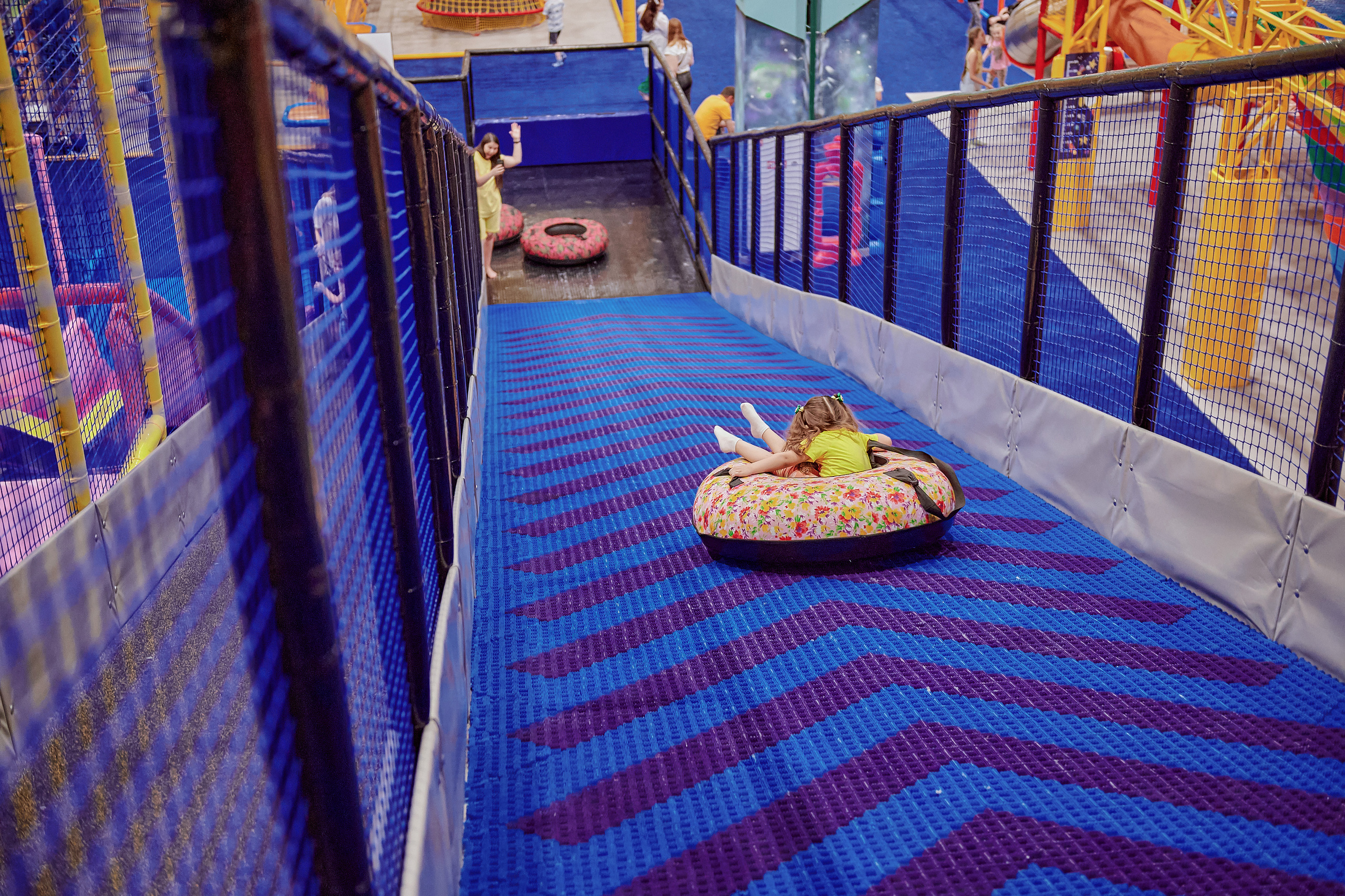 Портфолио репортажной фотосъёмки: Открытие "Vanana park". Фотограф Яковлев Роман — Красноярск