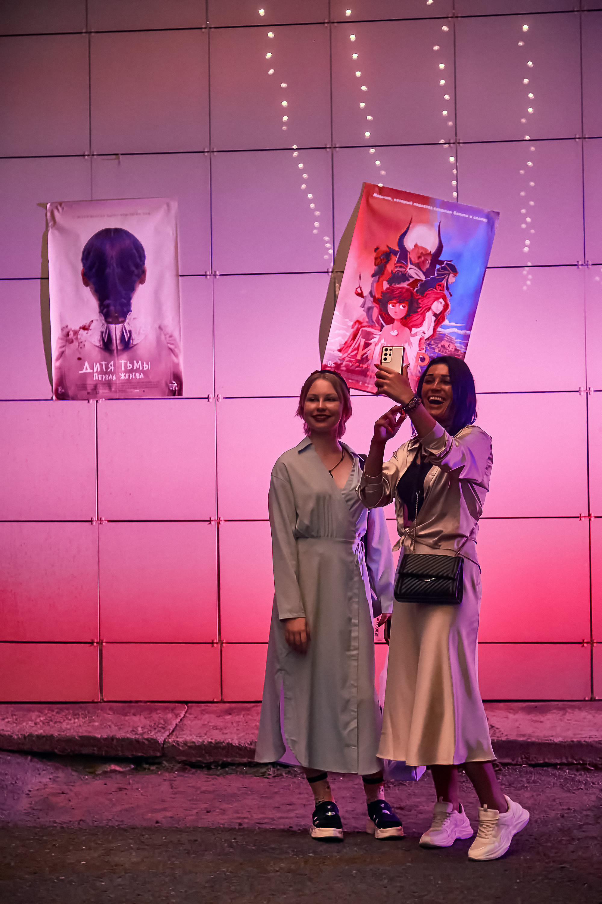 Портфолио репортажной фотосъёмки: Кинодворик "Дом кино" Красноярск. Фотограф Яковлев Роман — Красноярск