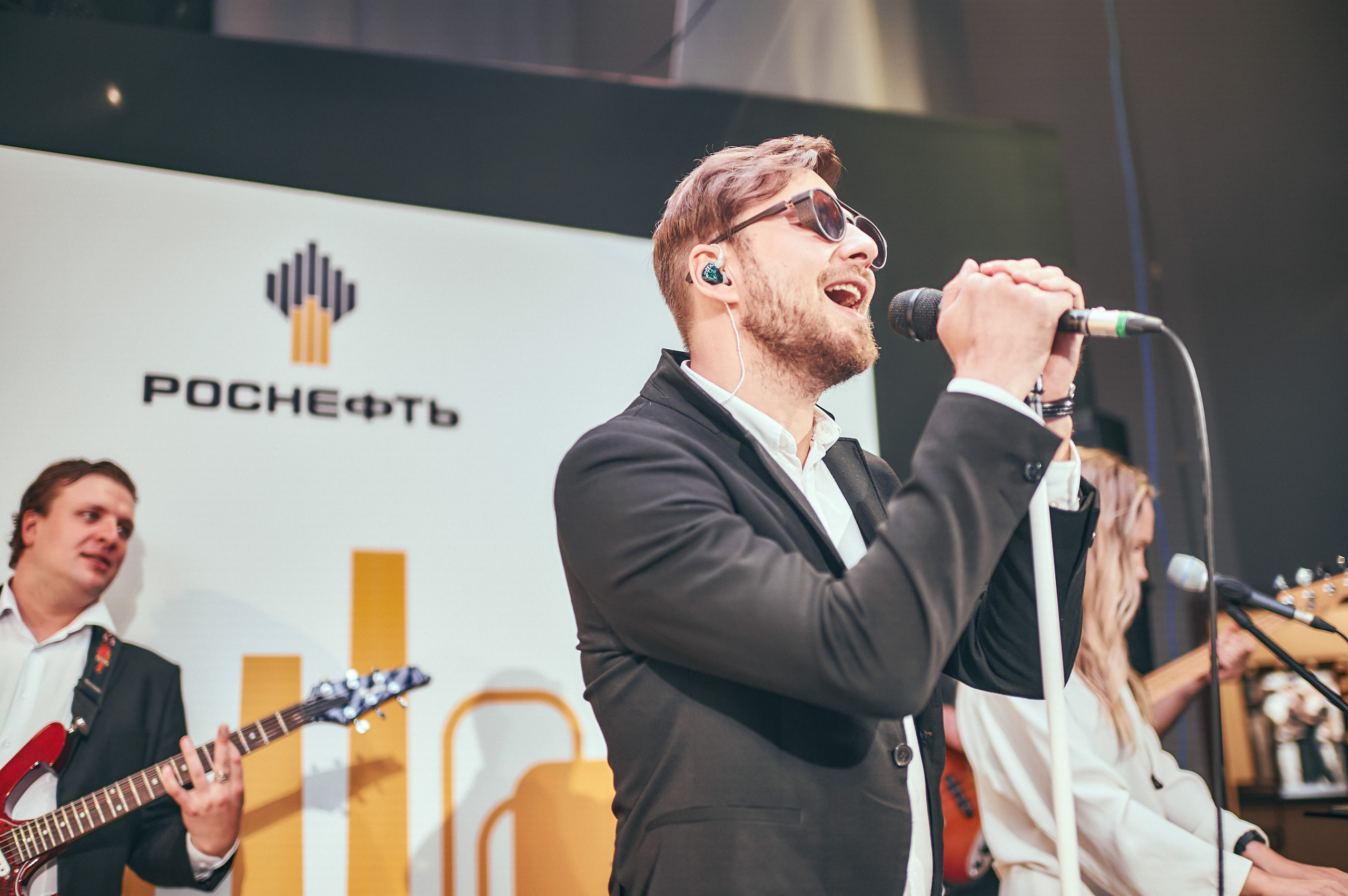 Портфолио репортажной фотосъёмки: "Роснефть" съёмка шоу для «День нефтяника». Фотограф Яковлев Роман — Красноярск