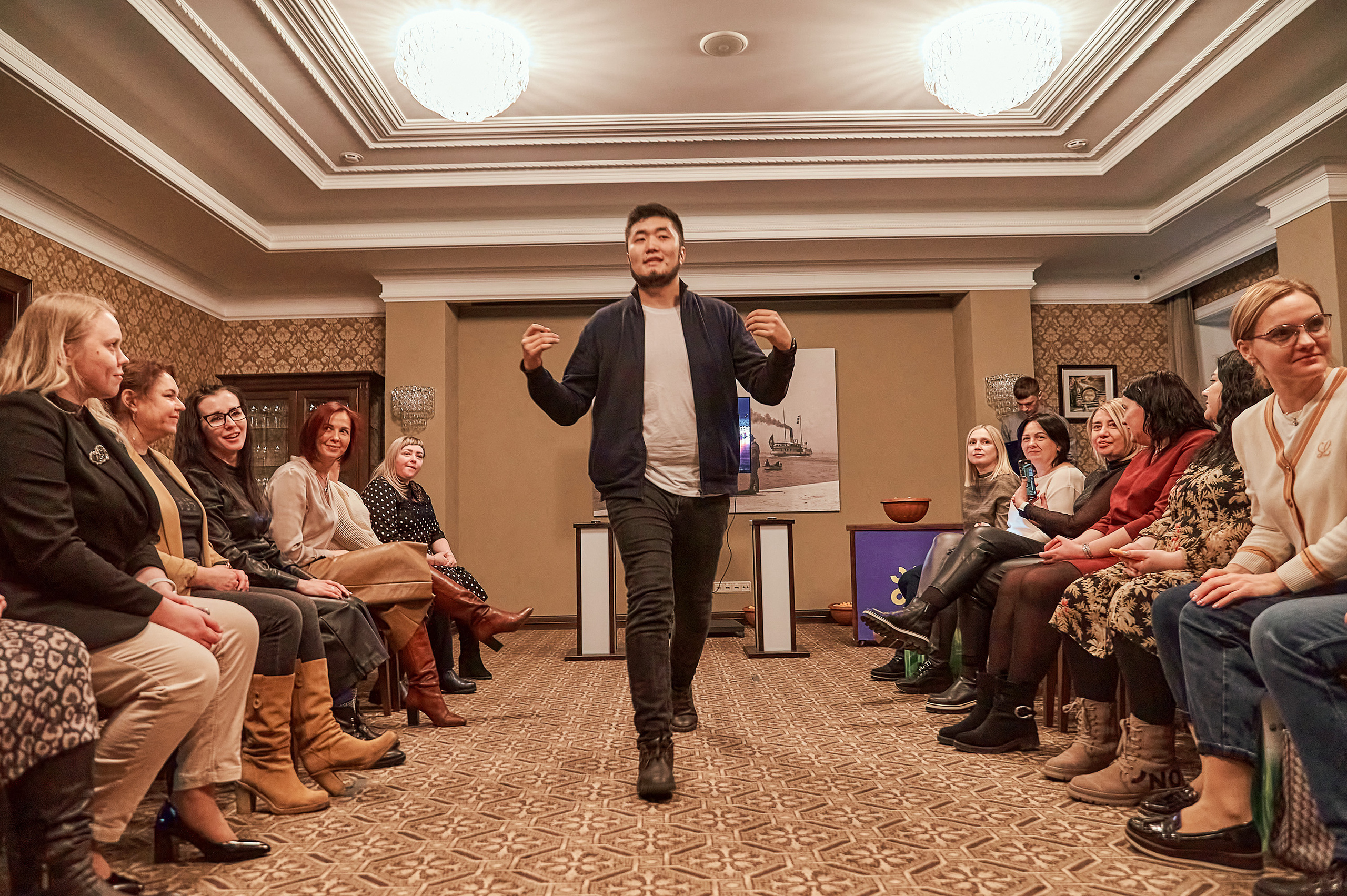 Портфолио репортажной фотосъёмки: "Сбербанк" Новый год. Фотограф Яковлев Роман — Красноярск