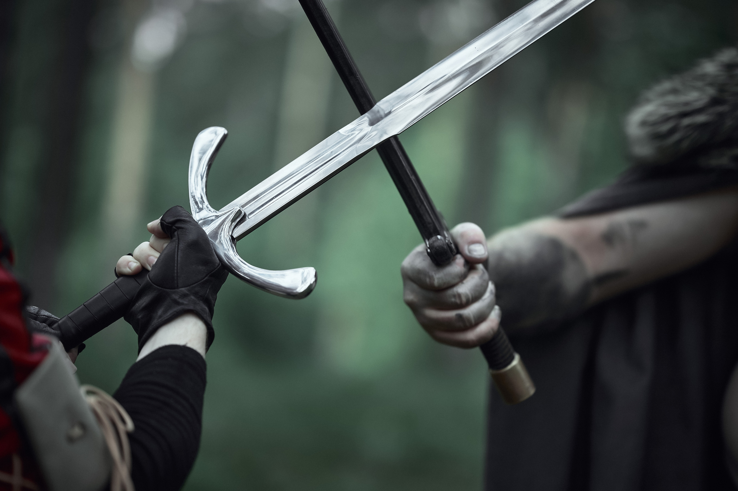 Каролина и Сергей — Предсвадебная съёмка в стиле «Ведьмак». Фотограф Яковлев Роман — Красноярск