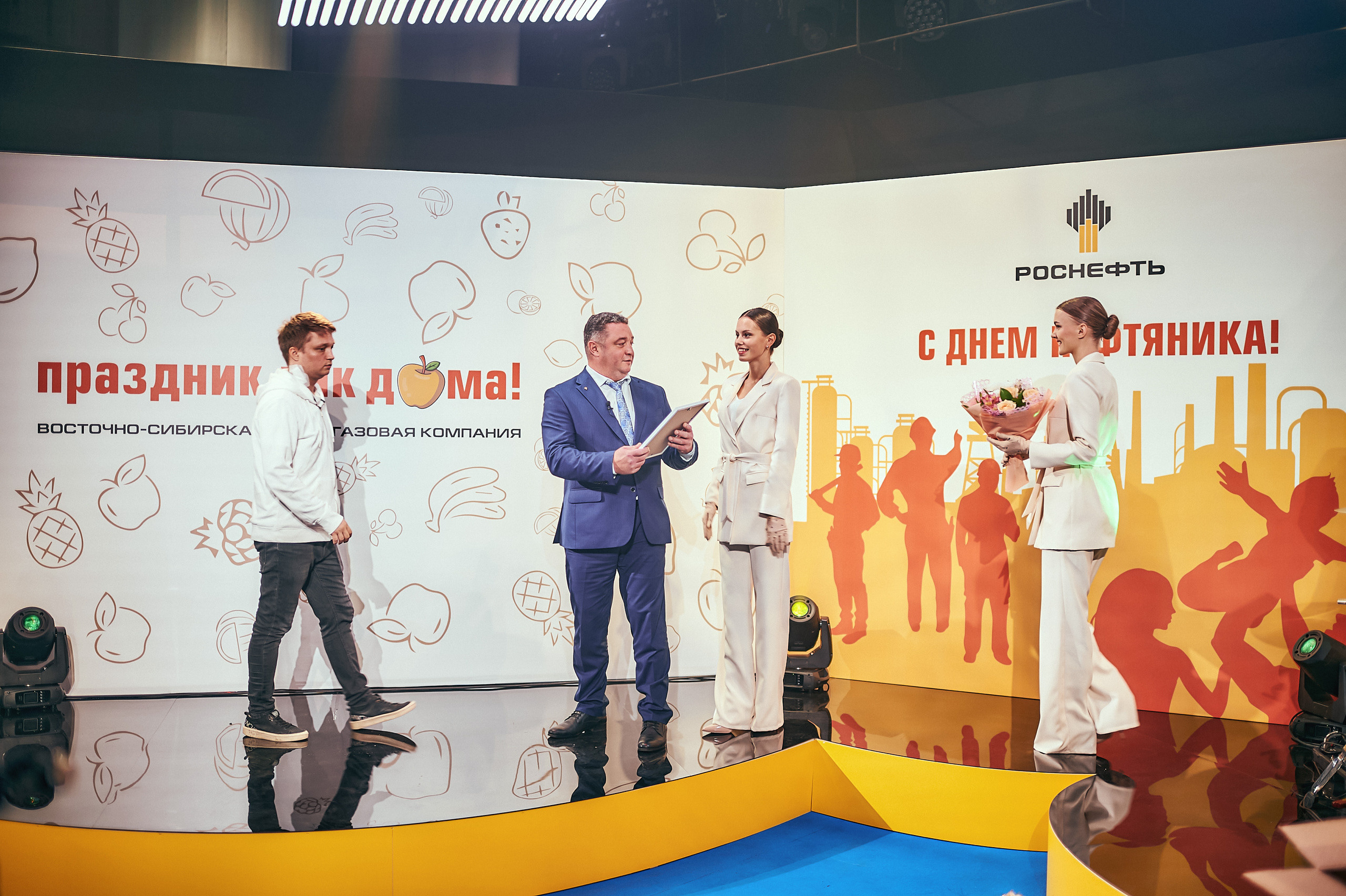 Портфолио репортажной фотосъёмки: "Роснефть" съёмка шоу для «День нефтяника». Фотограф Яковлев Роман — Красноярск