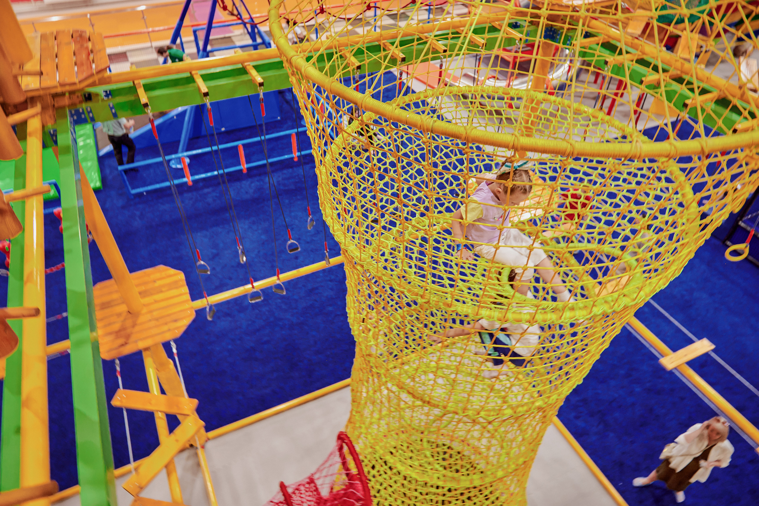 Портфолио репортажной фотосъёмки: Открытие "Vanana park". Фотограф Яковлев Роман — Красноярск