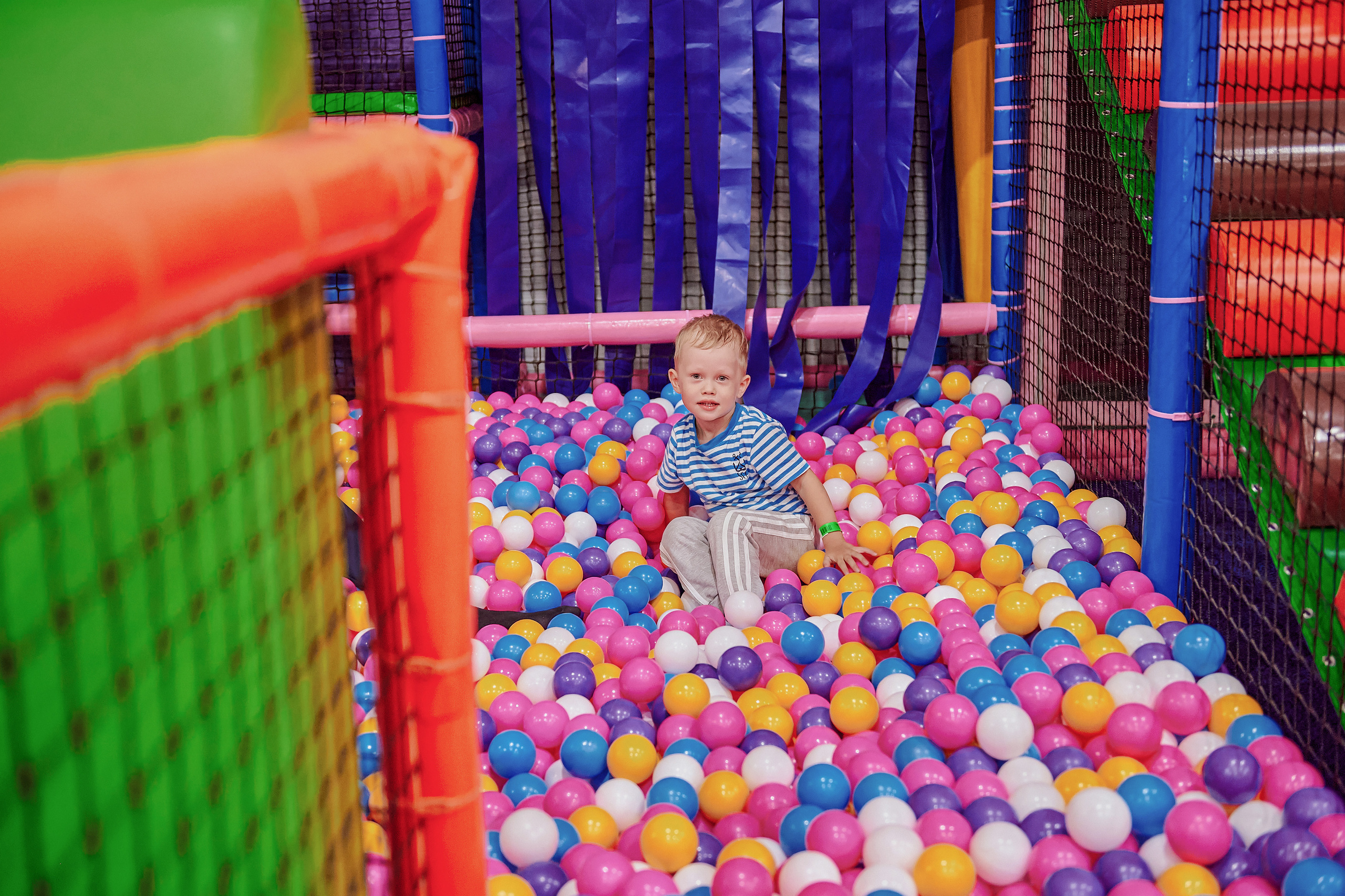 Портфолио репортажной фотосъёмки: Открытие "Vanana park". Фотограф Яковлев Роман — Красноярск