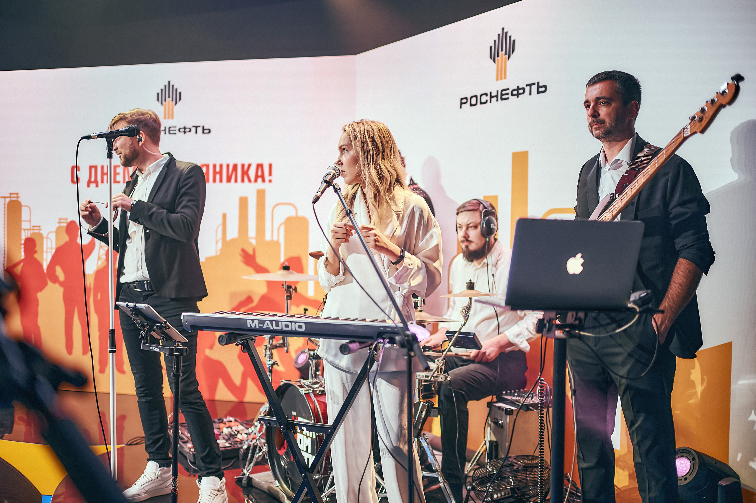 Портфолио репортажной фотосъёмки: "Роснефть" съёмка шоу для «День нефтяника». Фотограф Яковлев Роман — Красноярск