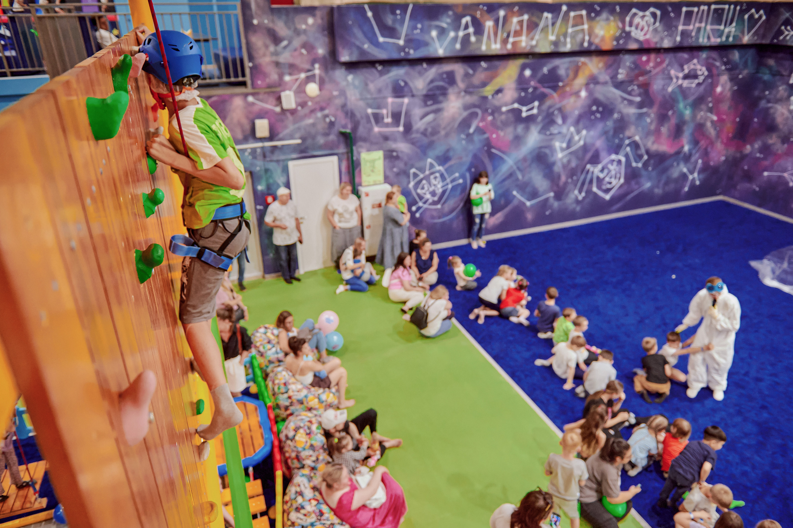 Портфолио репортажной фотосъёмки: Открытие "Vanana park". Фотограф Яковлев Роман — Красноярск