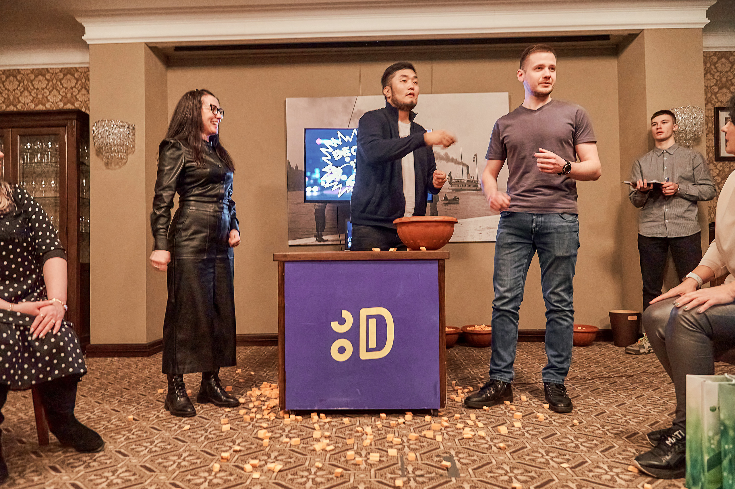 Портфолио репортажной фотосъёмки: "Сбербанк" Новый год. Фотограф Яковлев Роман — Красноярск