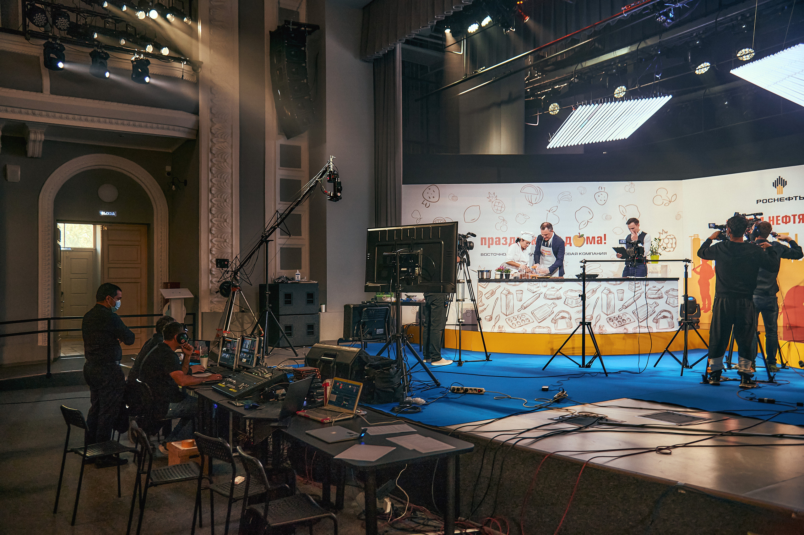 Портфолио репортажной фотосъёмки: "Роснефть" съёмка шоу для «День нефтяника». Фотограф Яковлев Роман — Красноярск