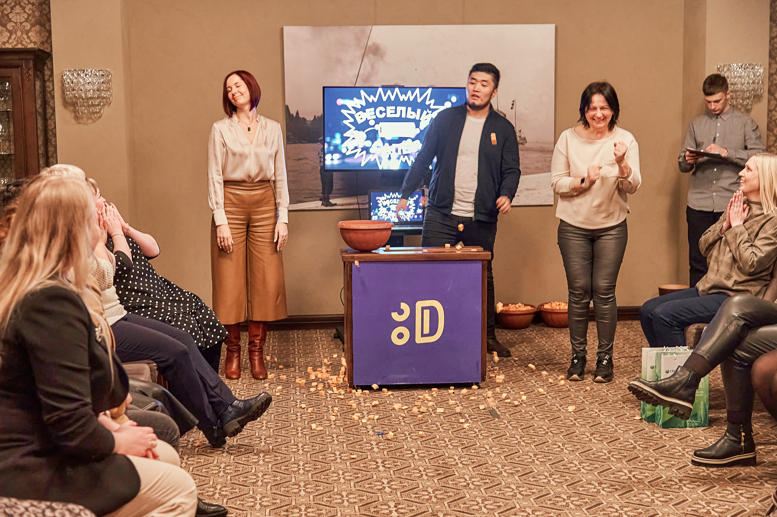 Портфолио репортажной фотосъёмки: "Сбербанк" Новый год. Фотограф Яковлев Роман — Красноярск