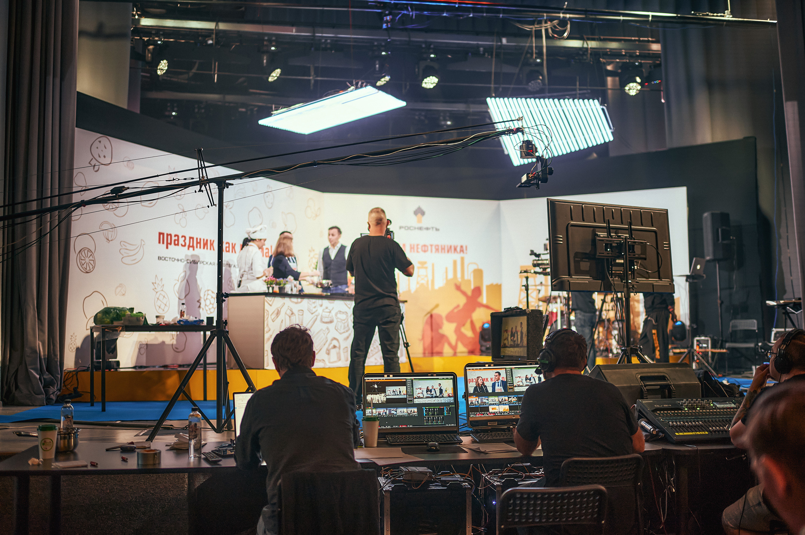 Портфолио репортажной фотосъёмки: "Роснефть" съёмка шоу для «День нефтяника». Фотограф Яковлев Роман — Красноярск