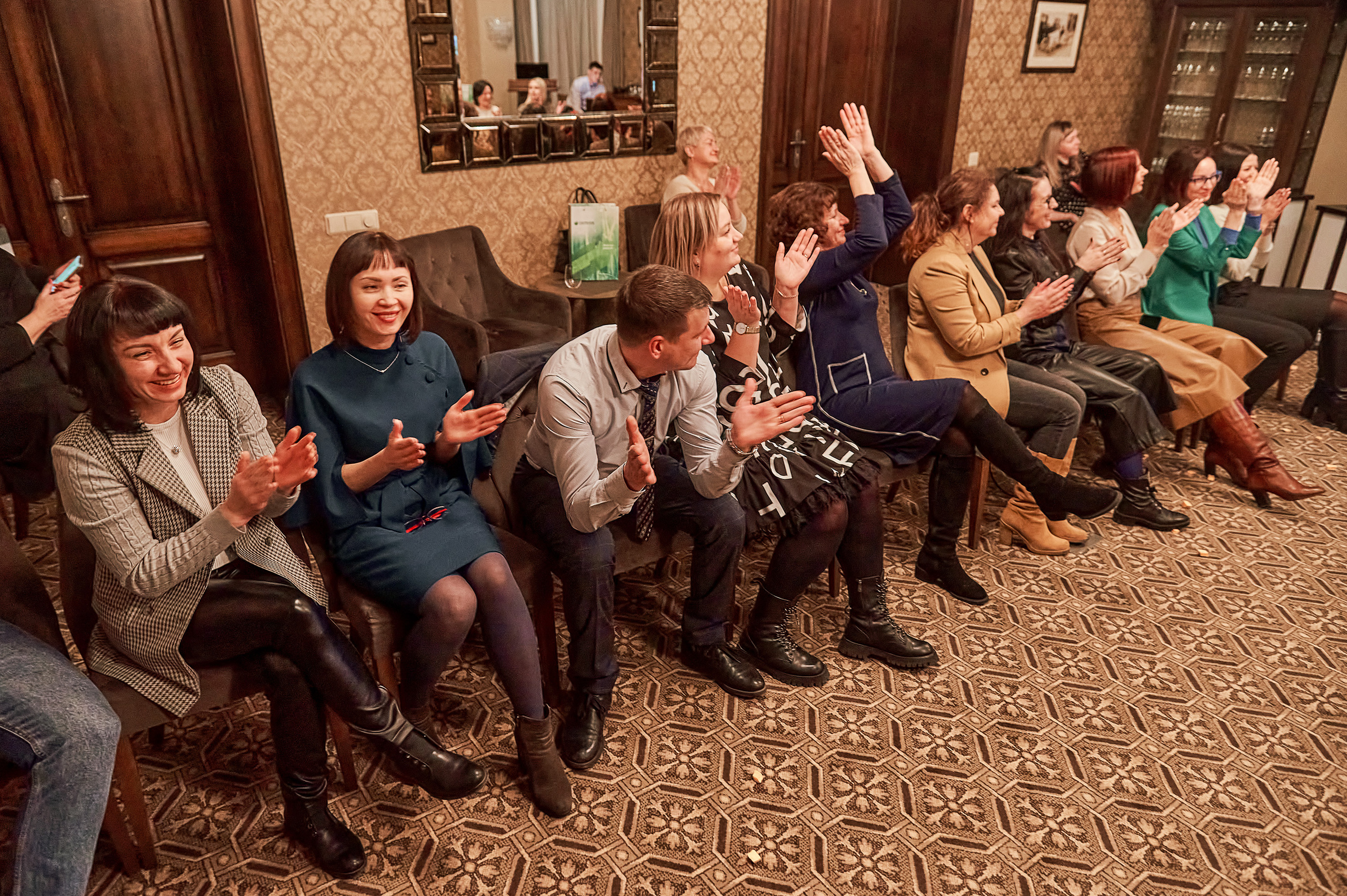 Портфолио репортажной фотосъёмки: "Сбербанк" Новый год. Фотограф Яковлев Роман — Красноярск