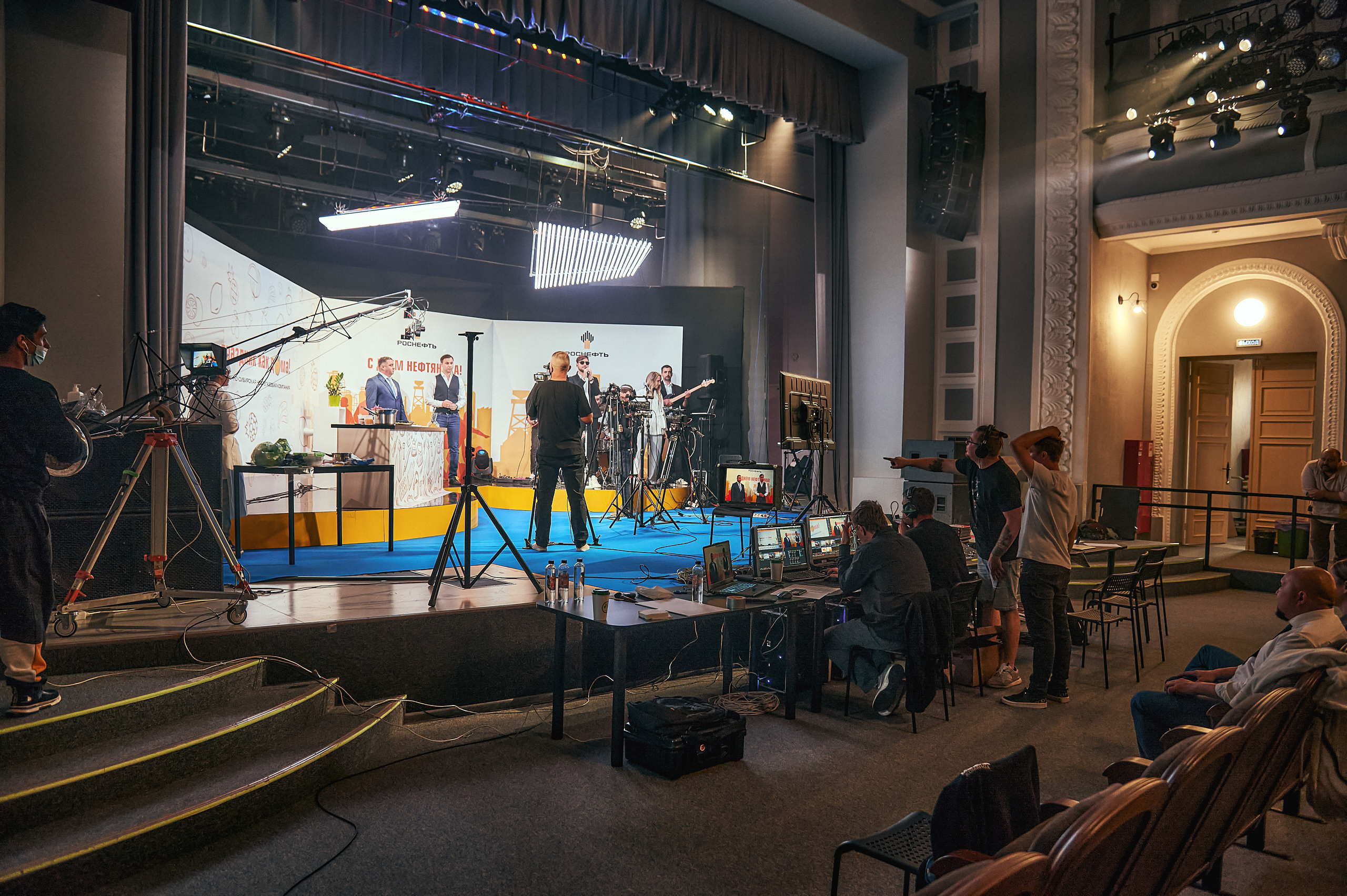 Портфолио репортажной фотосъёмки: "Роснефть" съёмка шоу для «День нефтяника». Фотограф Яковлев Роман — Красноярск